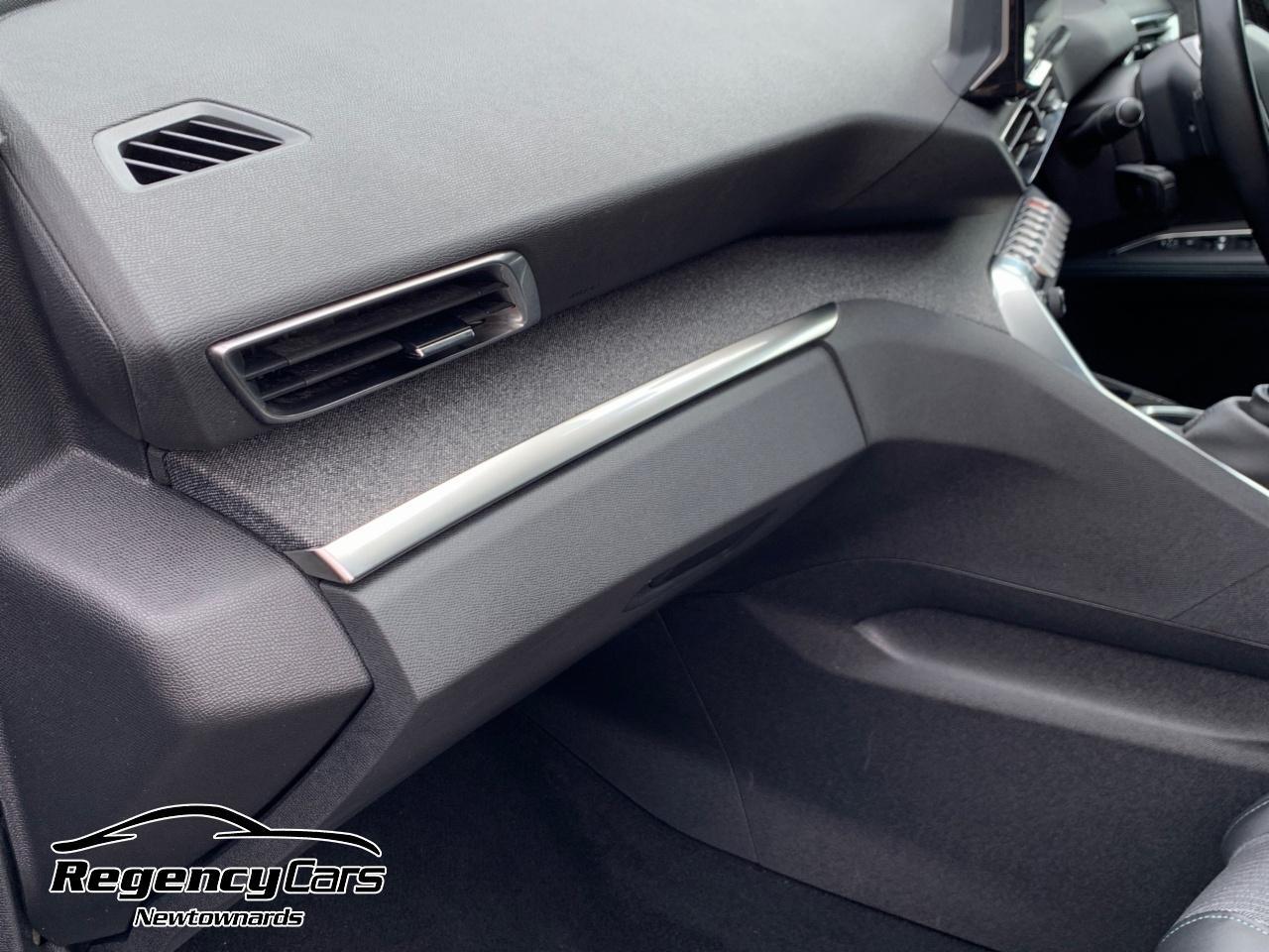 Peugeot 5008 view 53