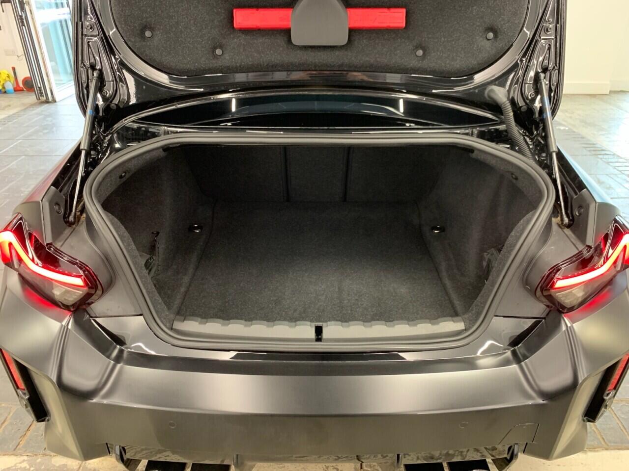 BMW M2 view 24