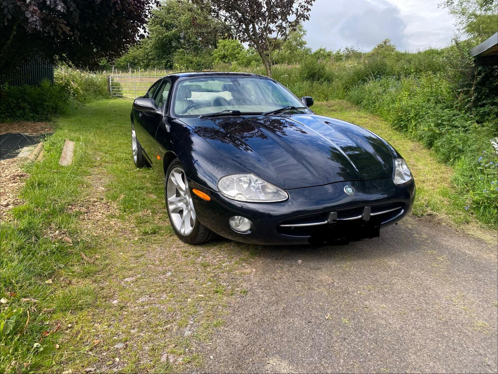 Jaguar XK8