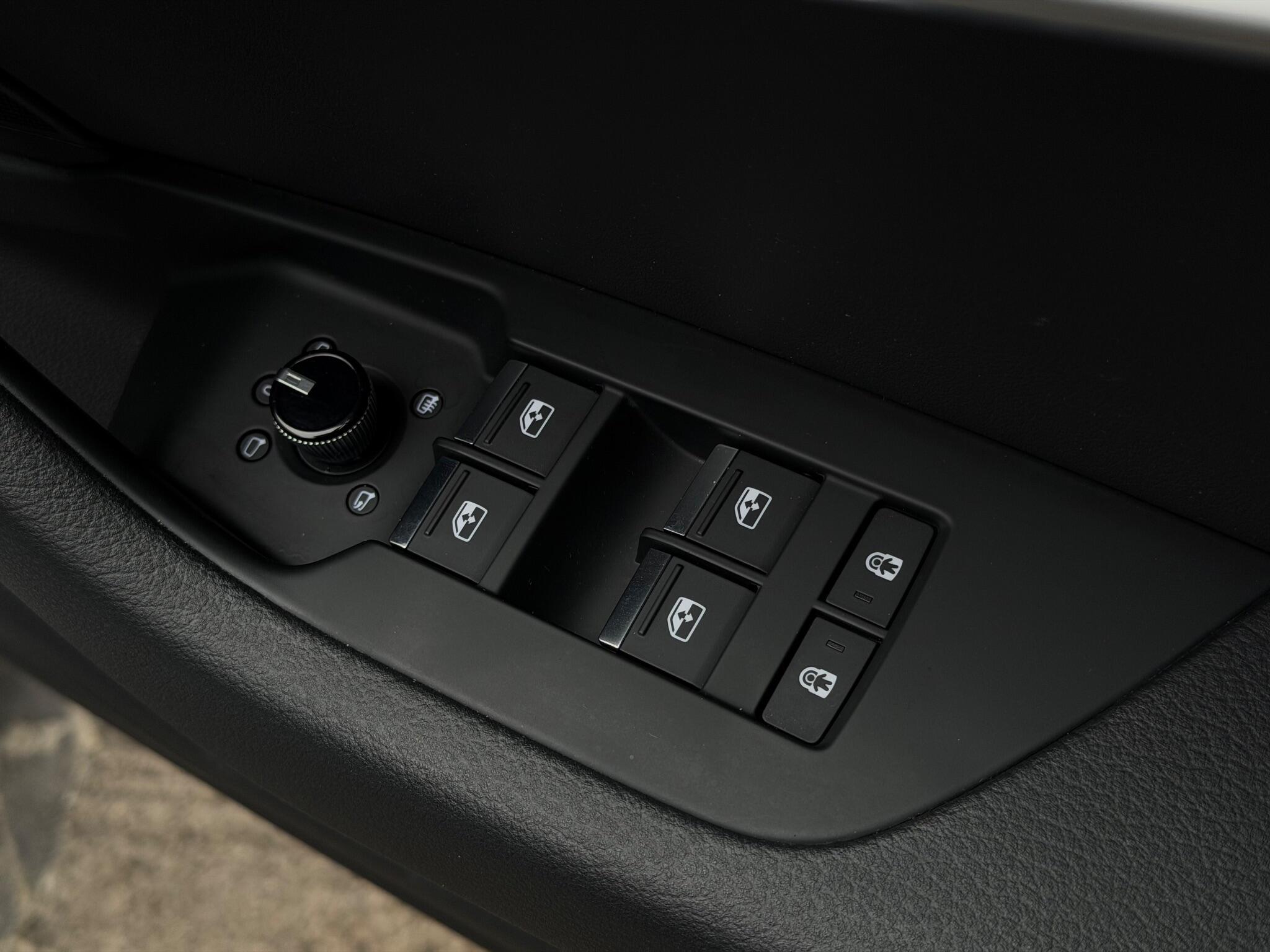 Audi A6 view 31