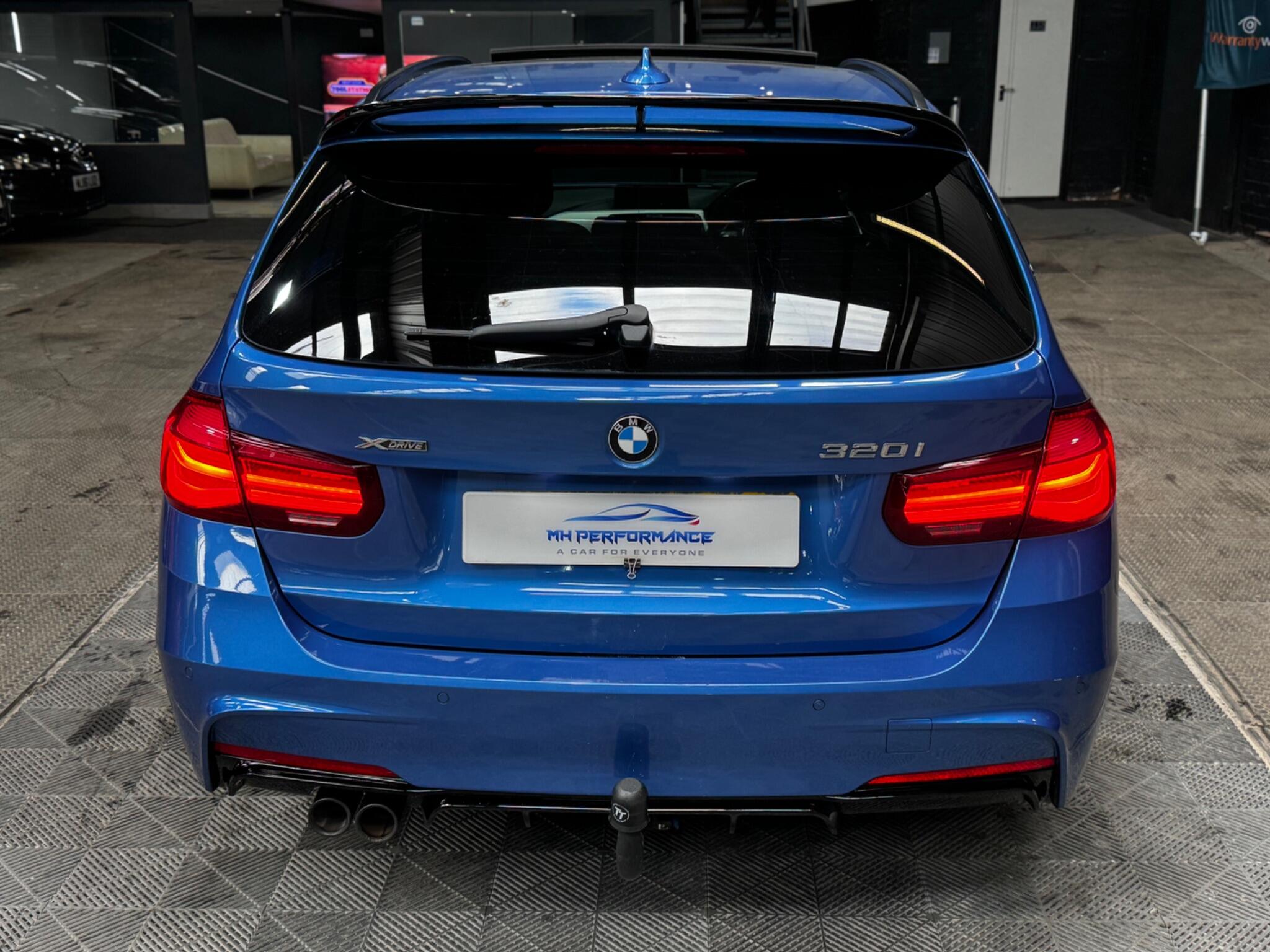 BMW 3 Series view 58