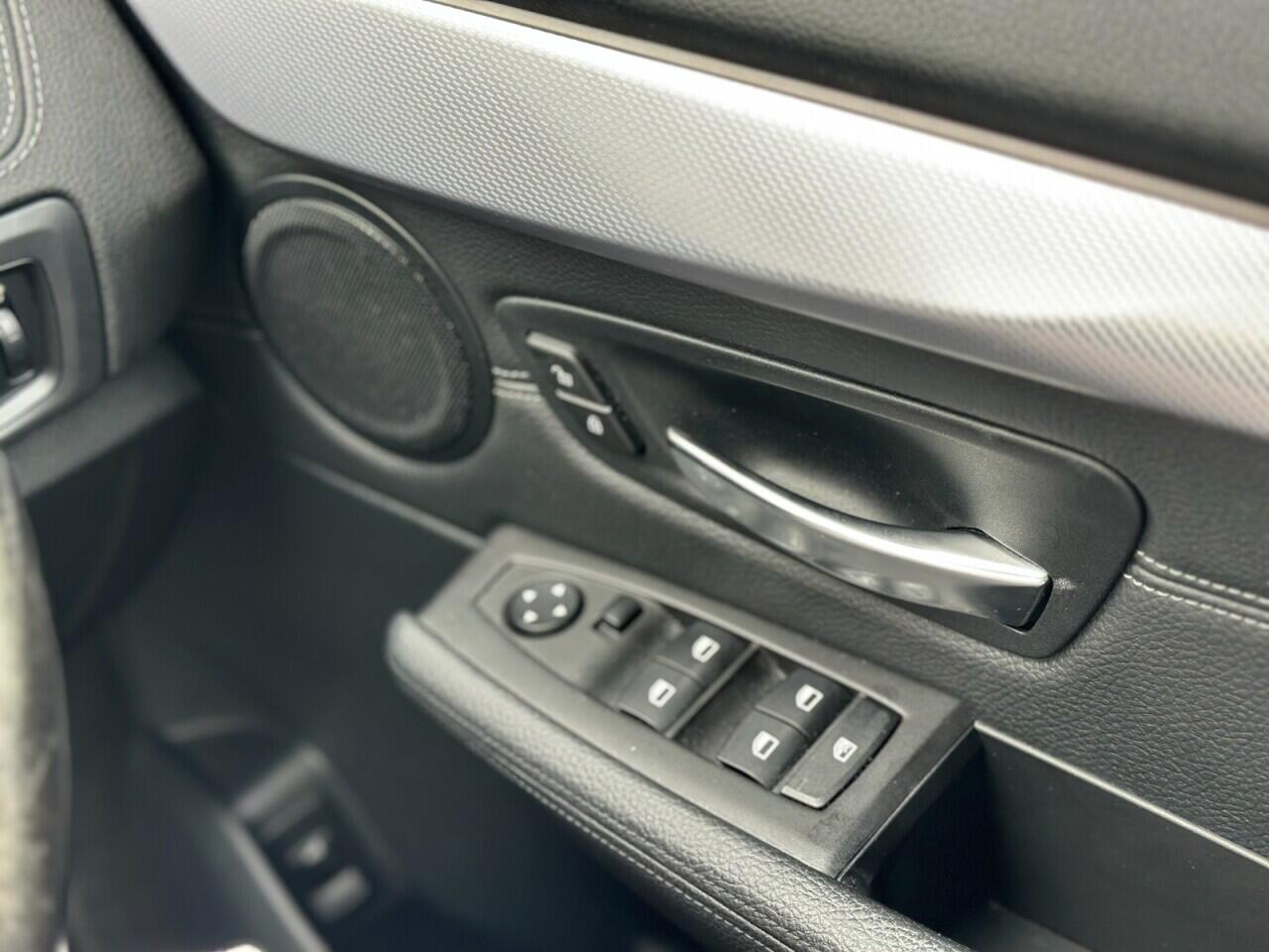 BMW 2 Series view 24