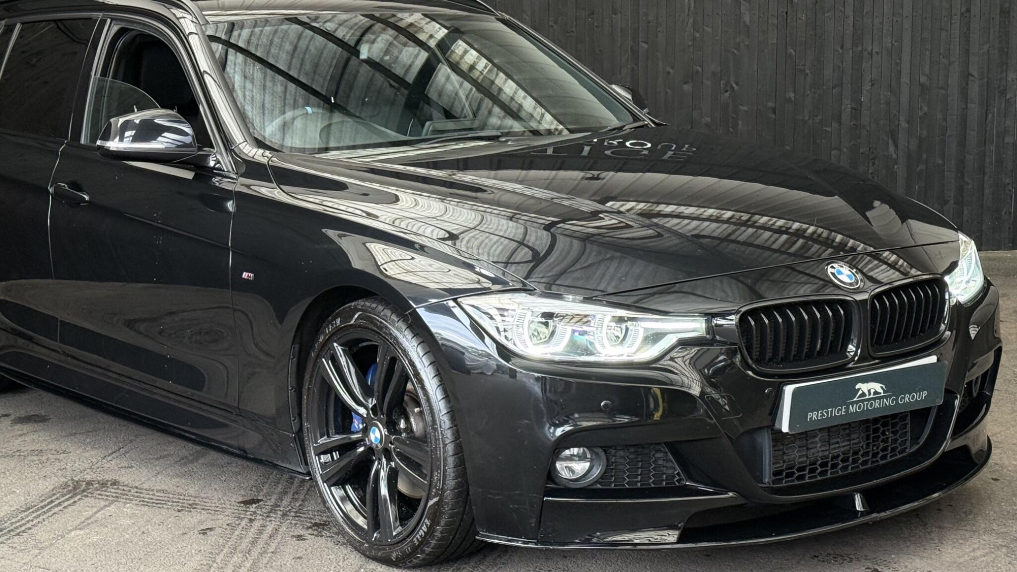 BMW 3 Series view 4