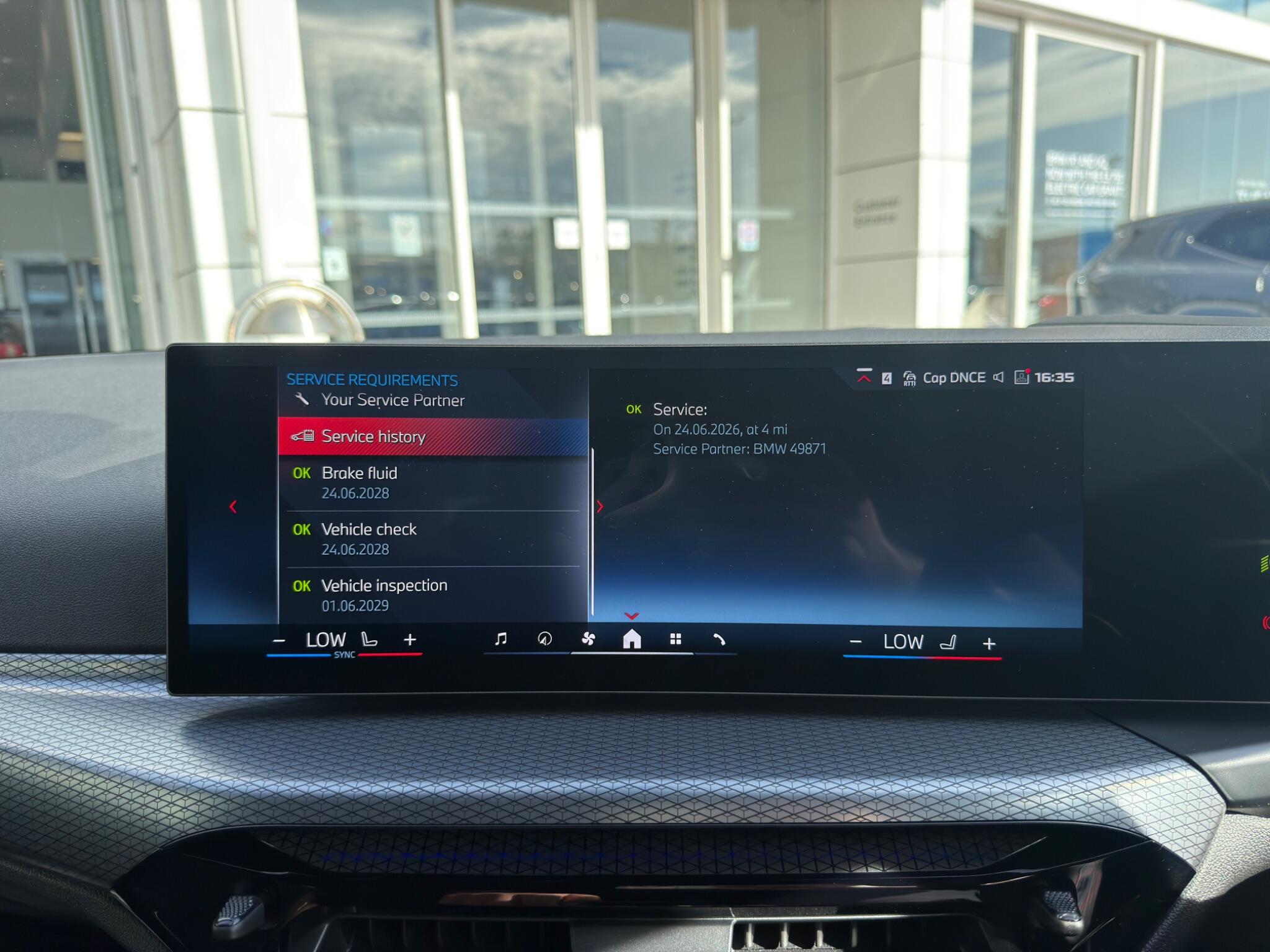 BMW I4 view 35