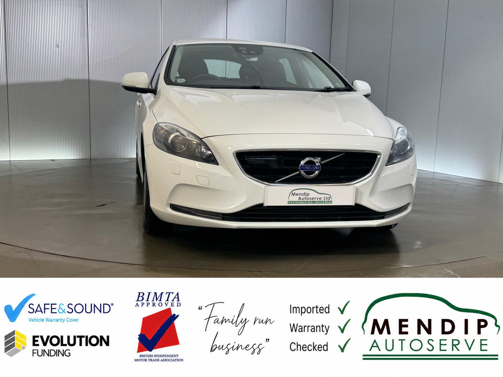 Volvo V40 view 32