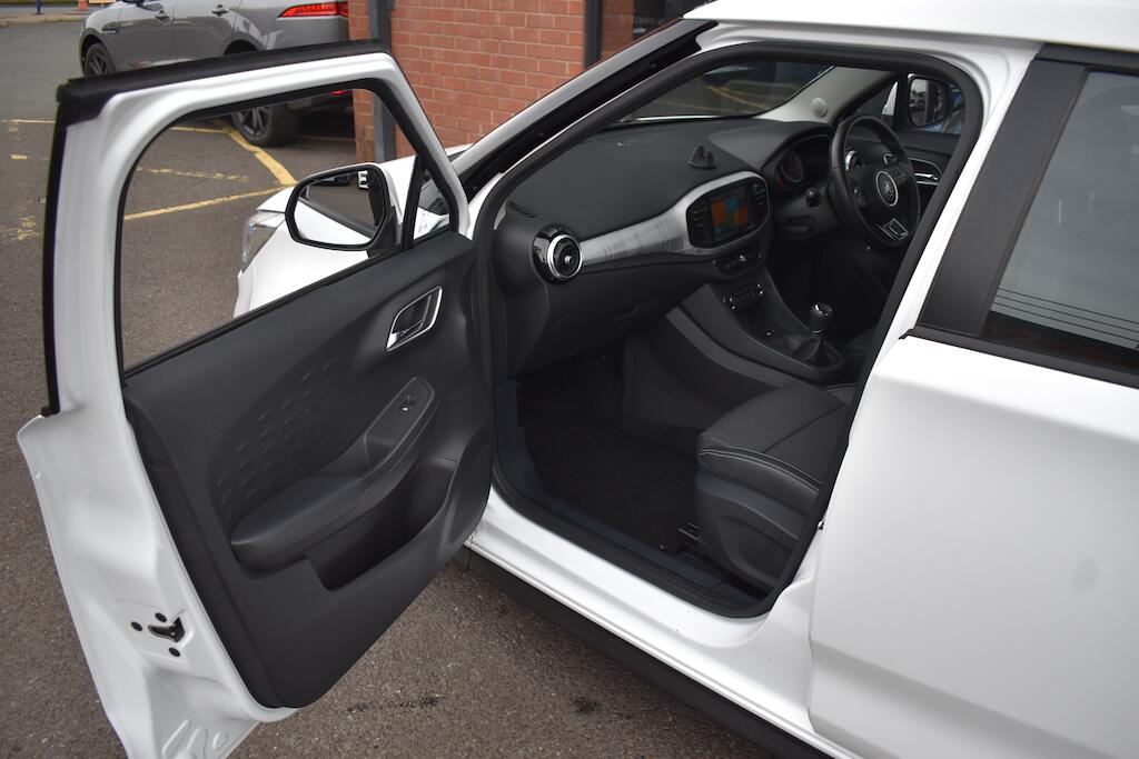 MG MG3 view 36