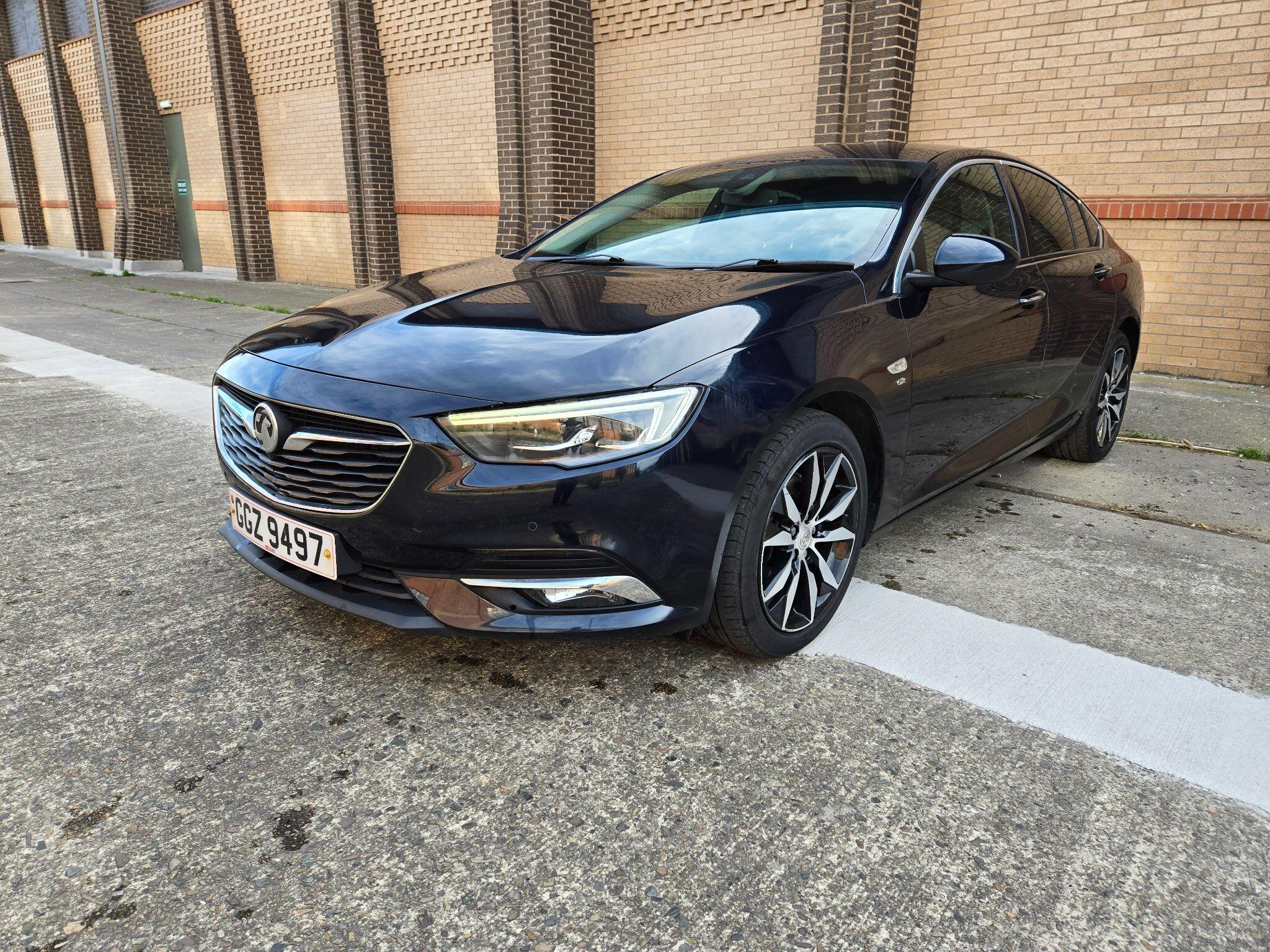 2017 Vauxhall Insignia 1.6 Turbo D BlueInjection Elite Nav Grand Sport Euro 6 (s/s) 5dr • 87,000 miles image 4