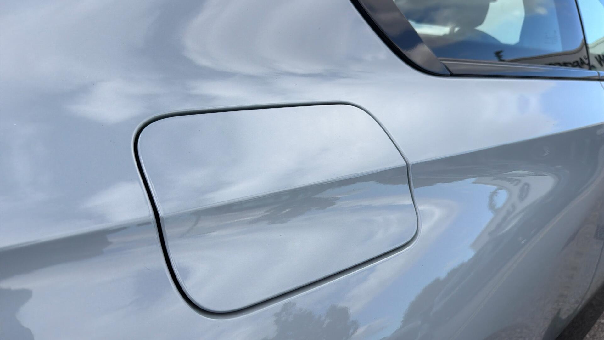 BMW 2 Series view 37