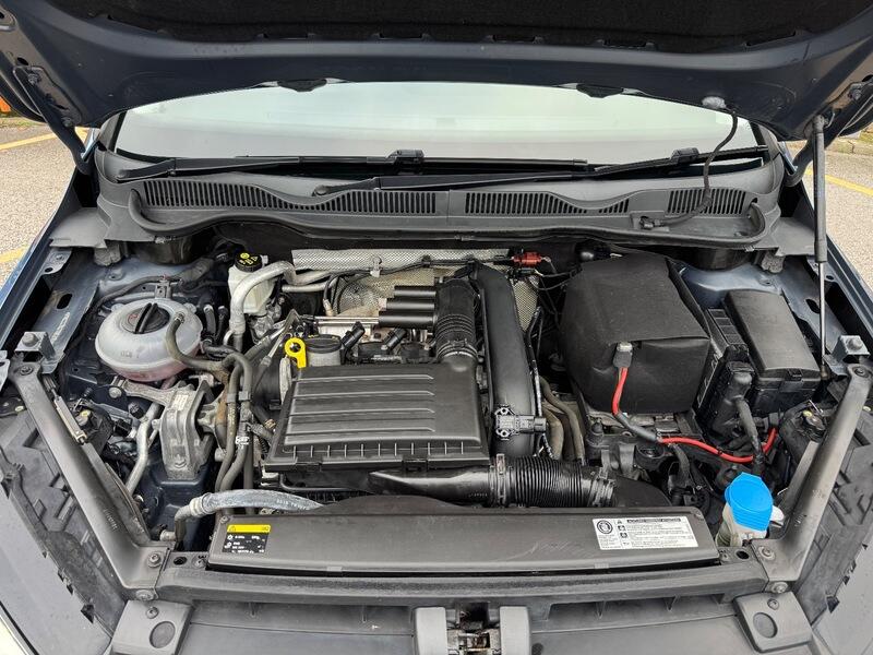 Volkswagen Golf SV view 13