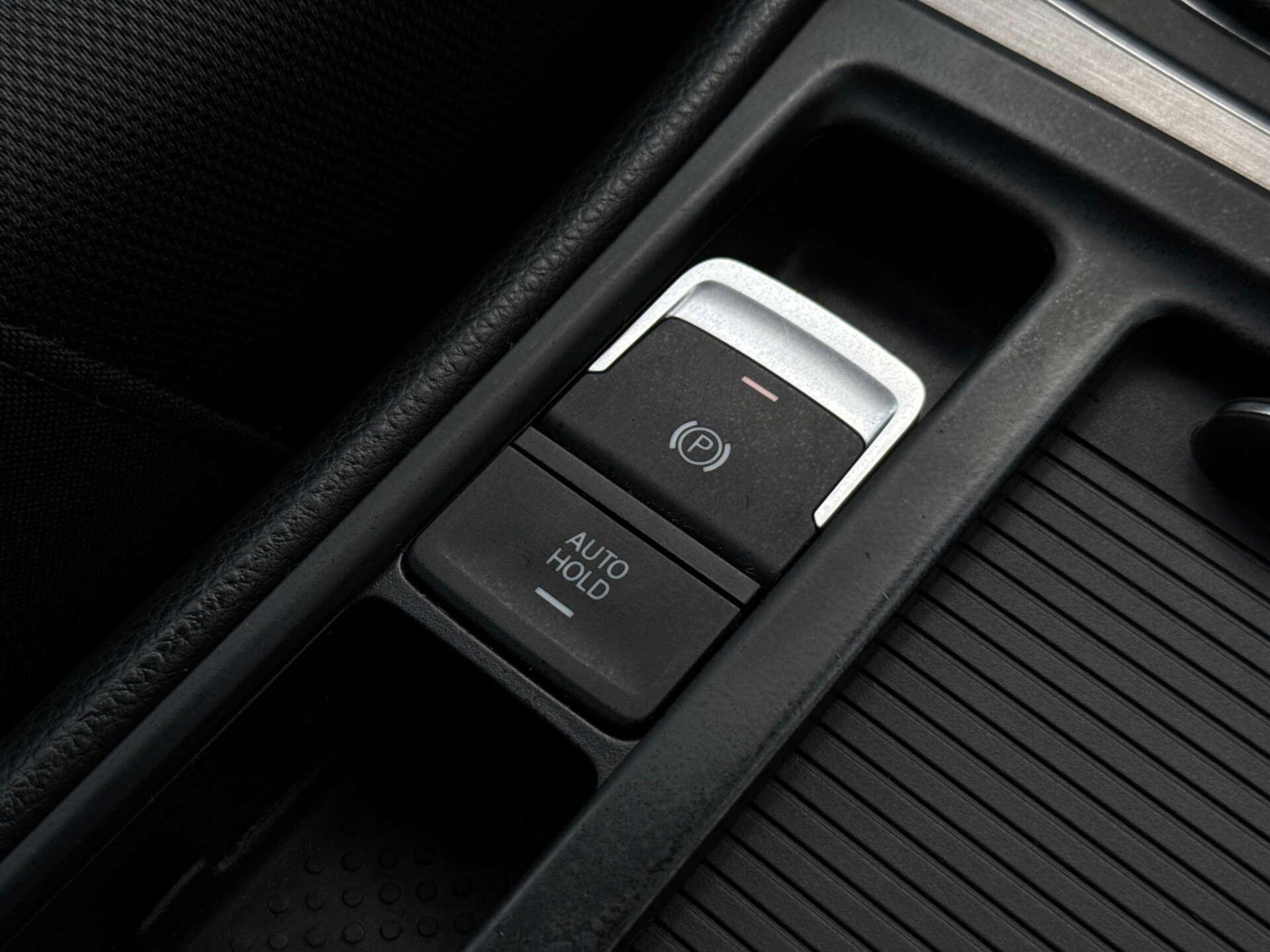 Volkswagen Golf view 35