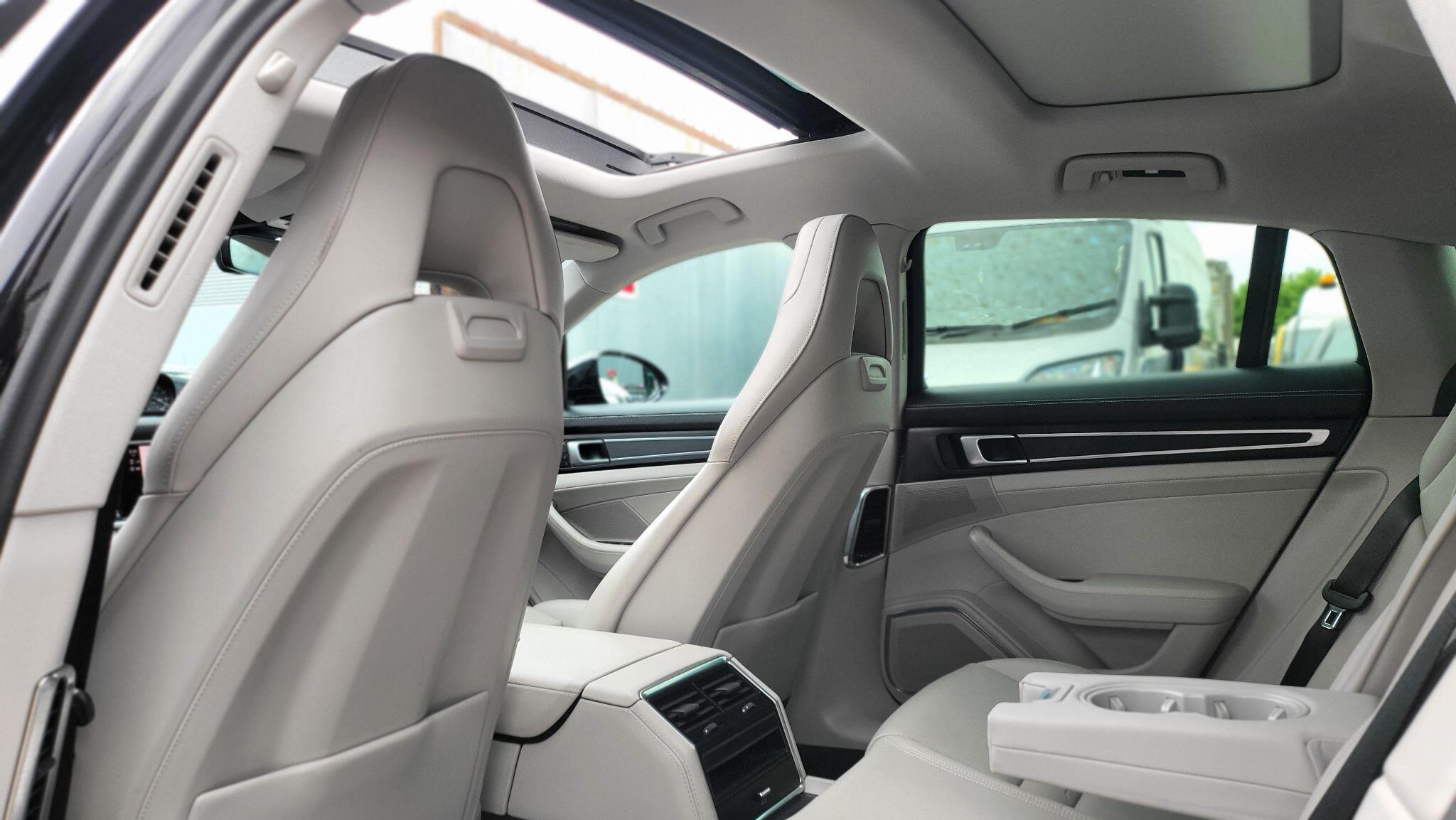 Porsche Panamera view 20