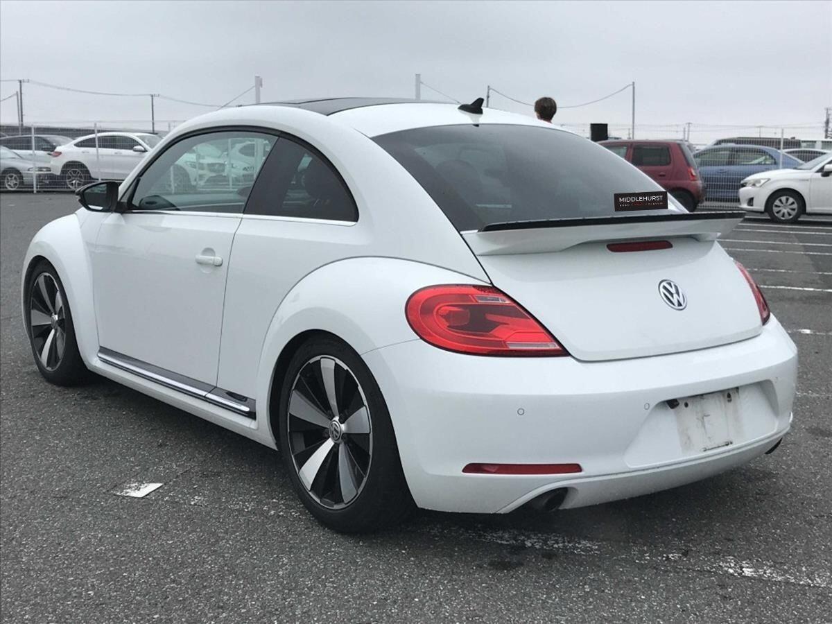 Volkswagen Beetle view 2