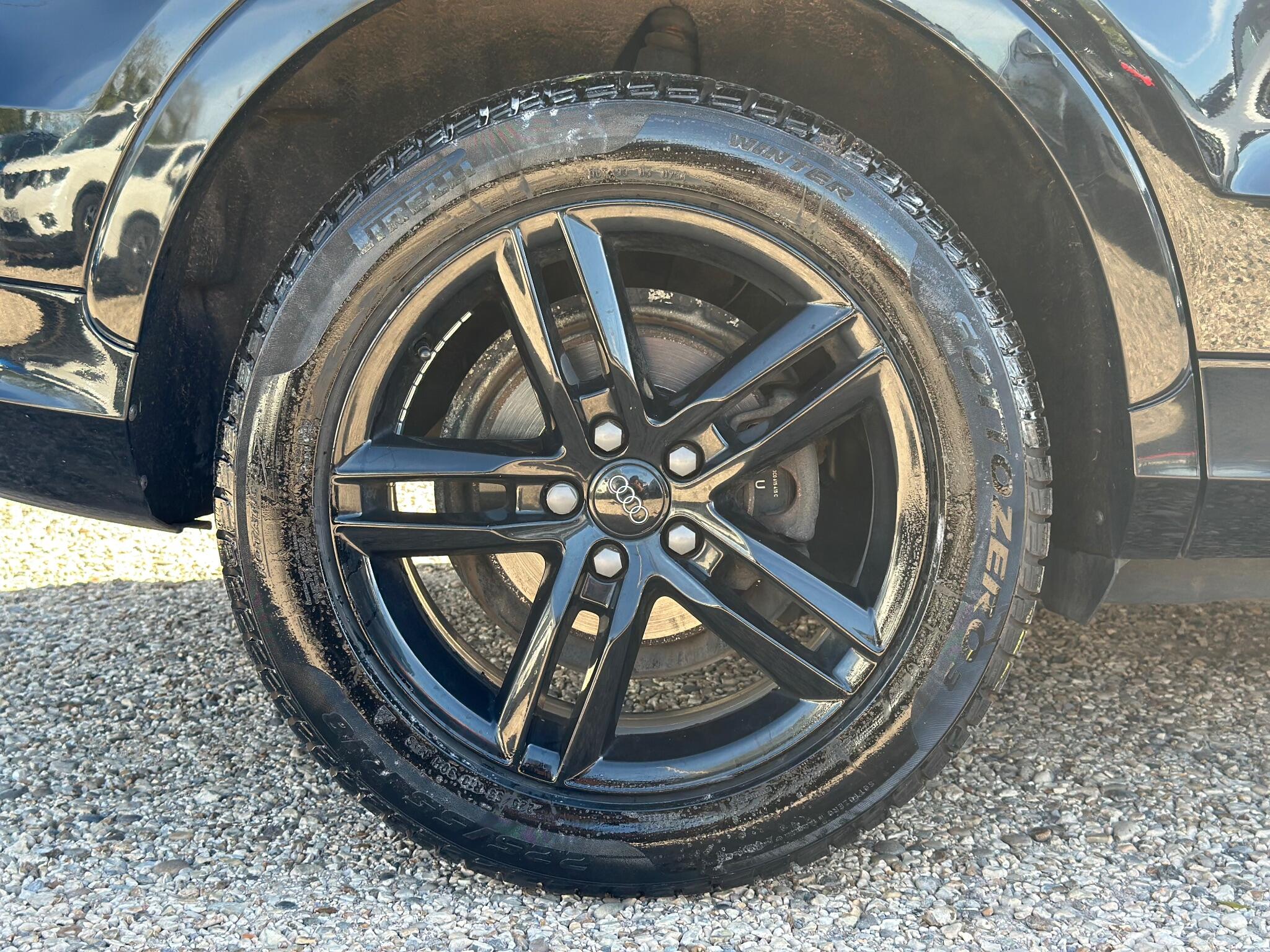 Audi Q3 view 62