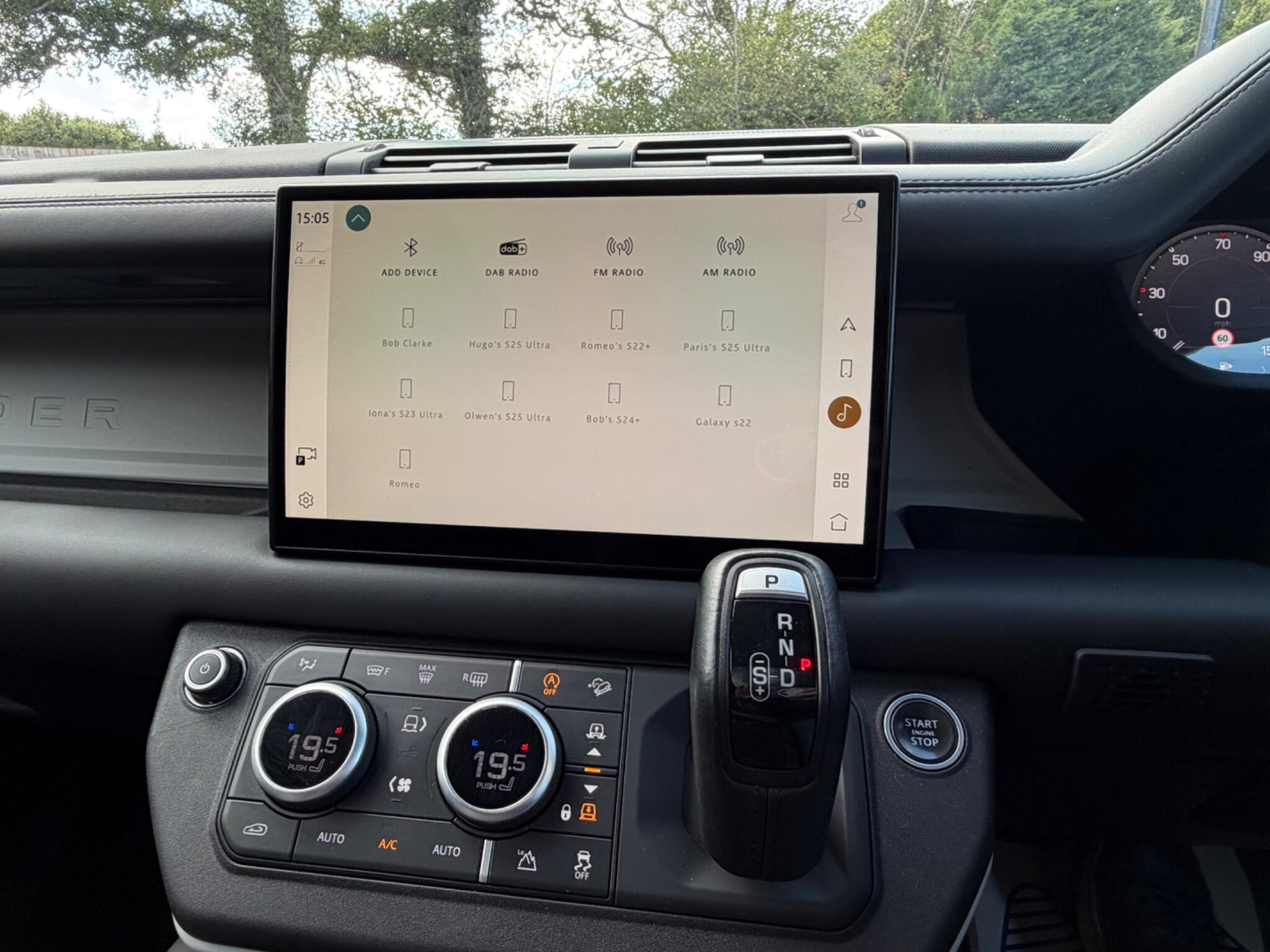 Land Rover Defender view 34