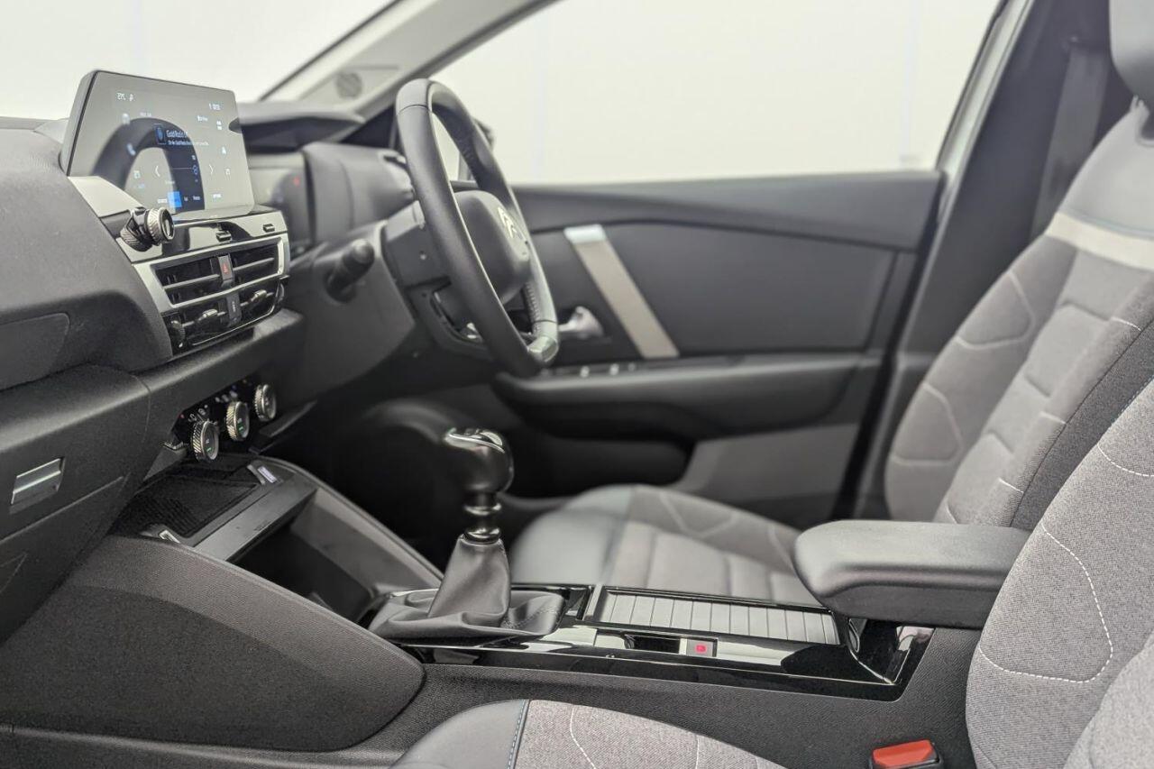 Citroen C4 view 24