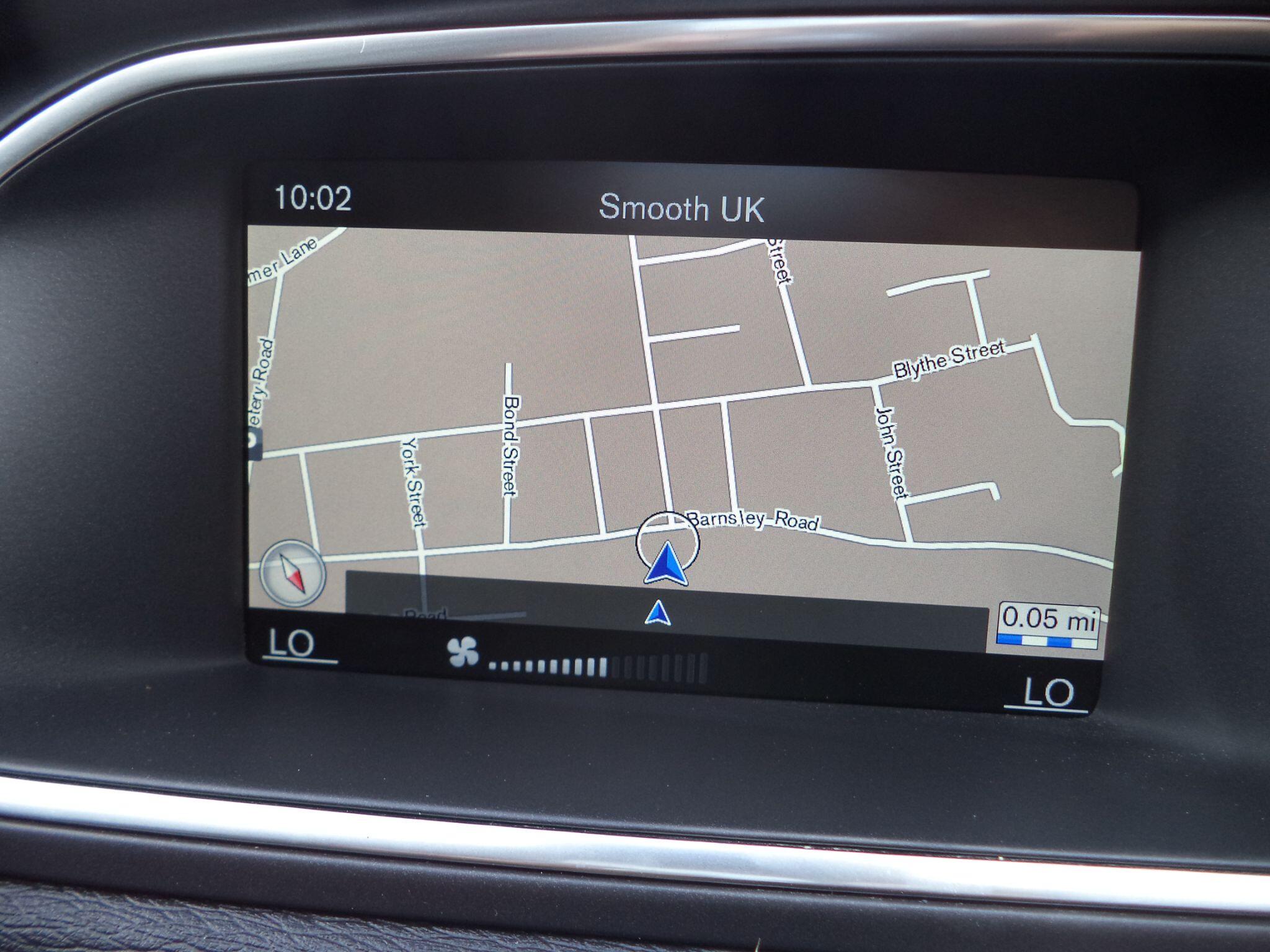 Volvo V40 view 48