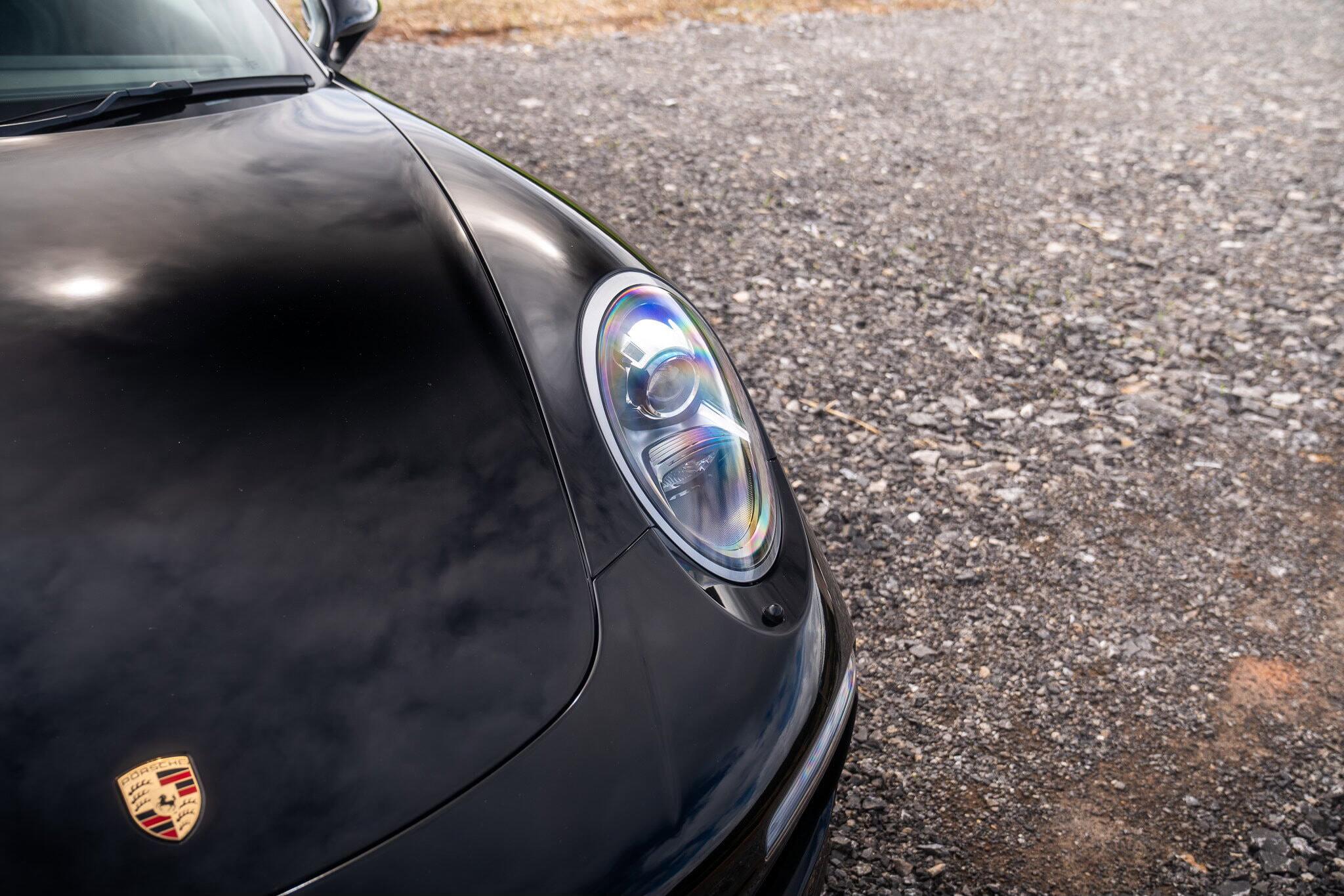 Porsche 911 view 10