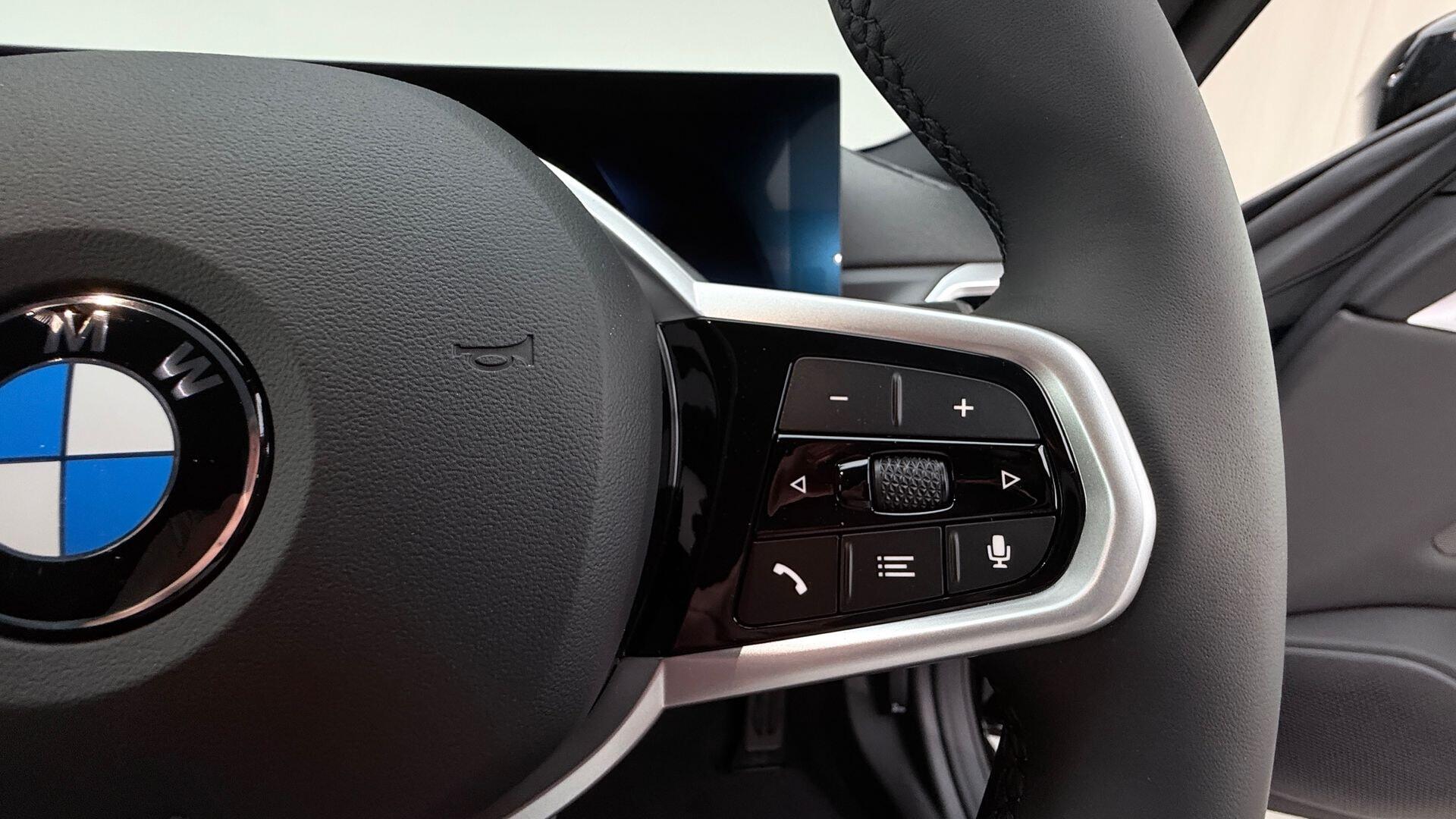 BMW i4 view 18