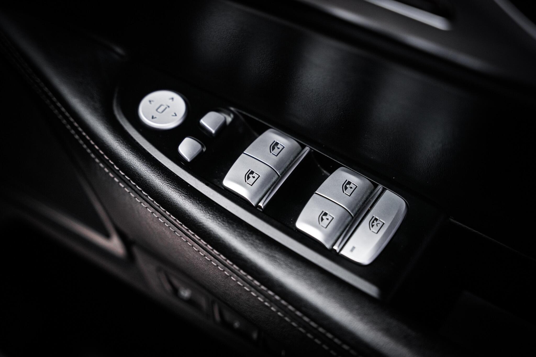 BMW 7 Series view 54