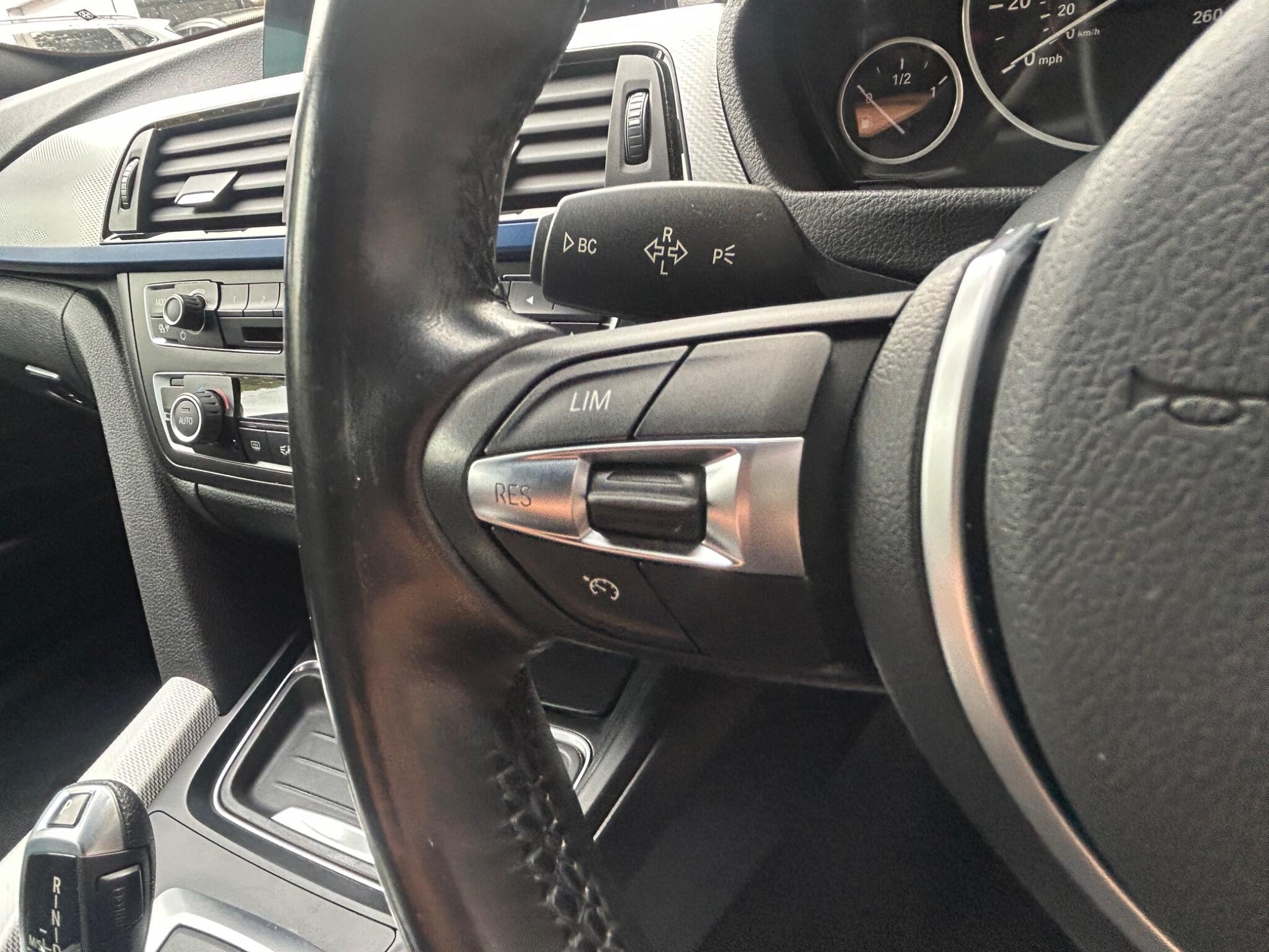 BMW 3 Series view 29