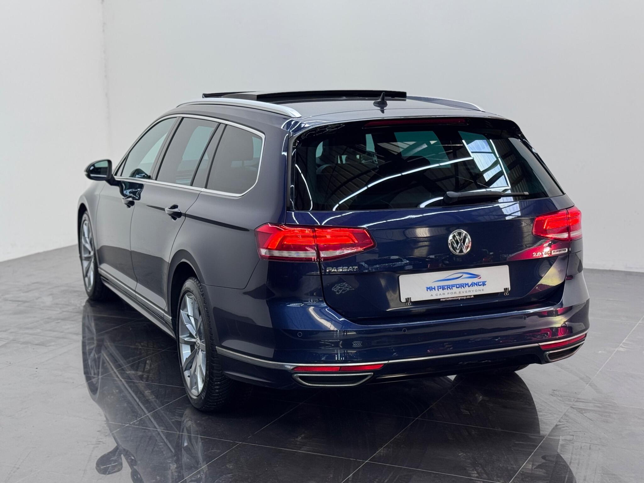 Volkswagen Passat view 81