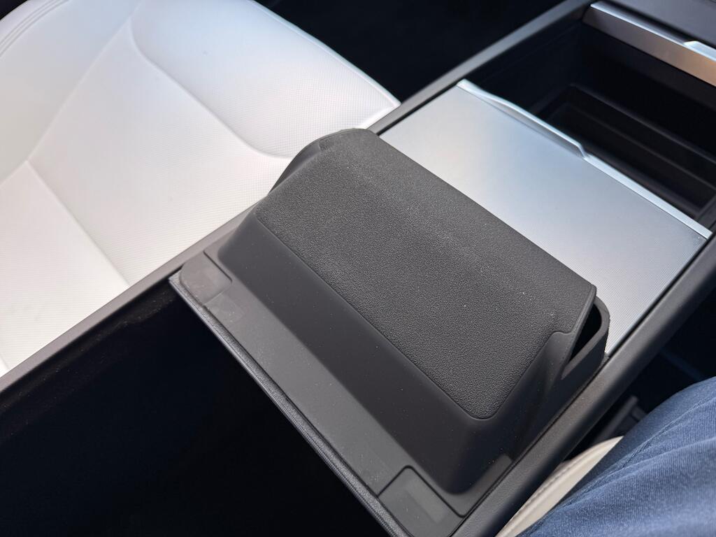 Tesla Model 3 view 50