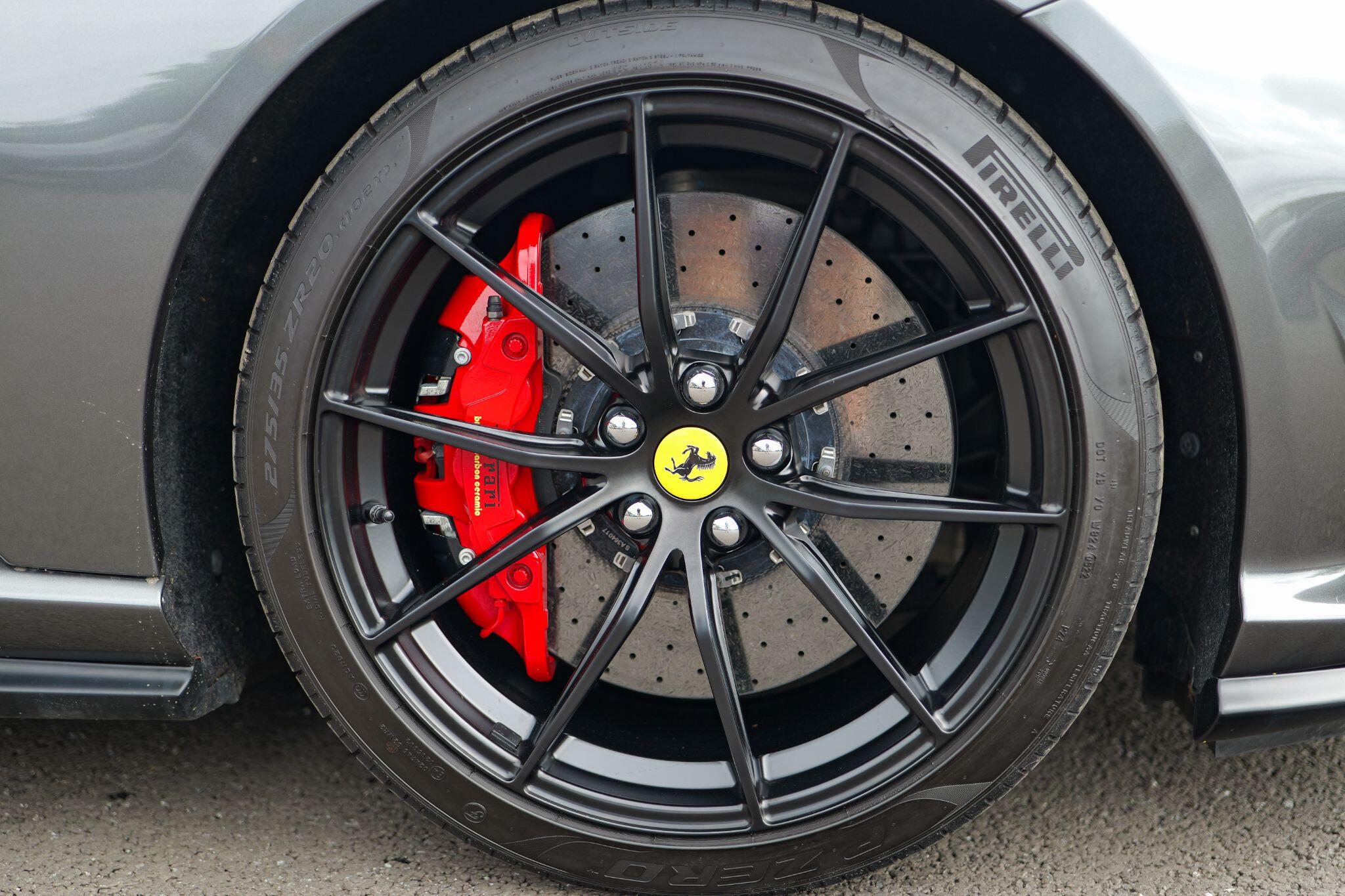 Ferrari 812 view 11