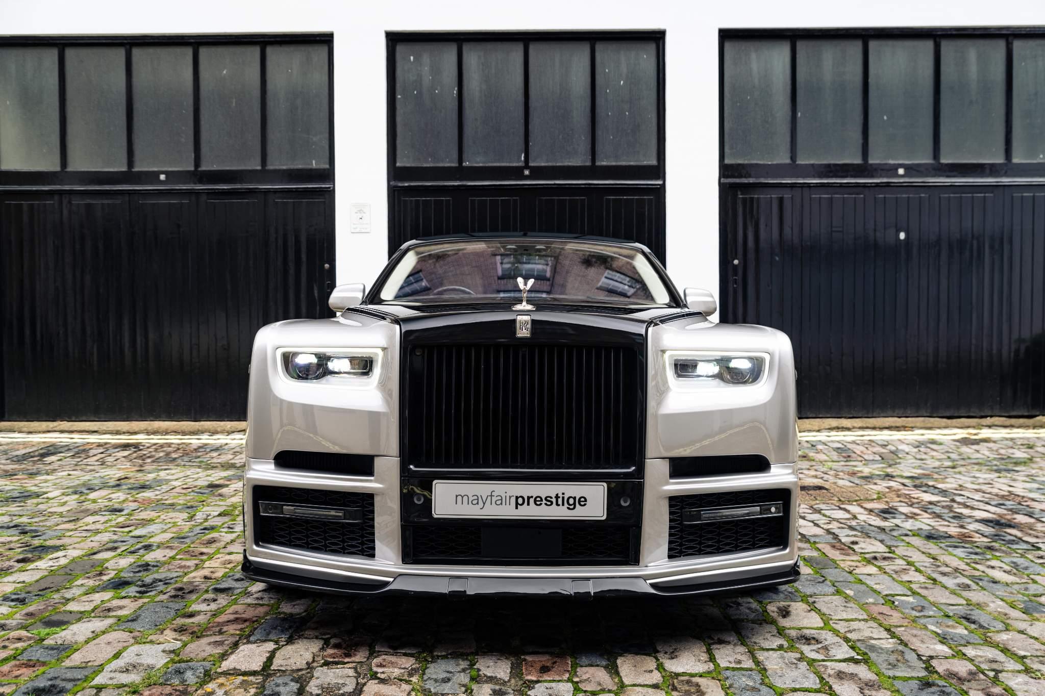 Rolls-Royce Phantom view 34