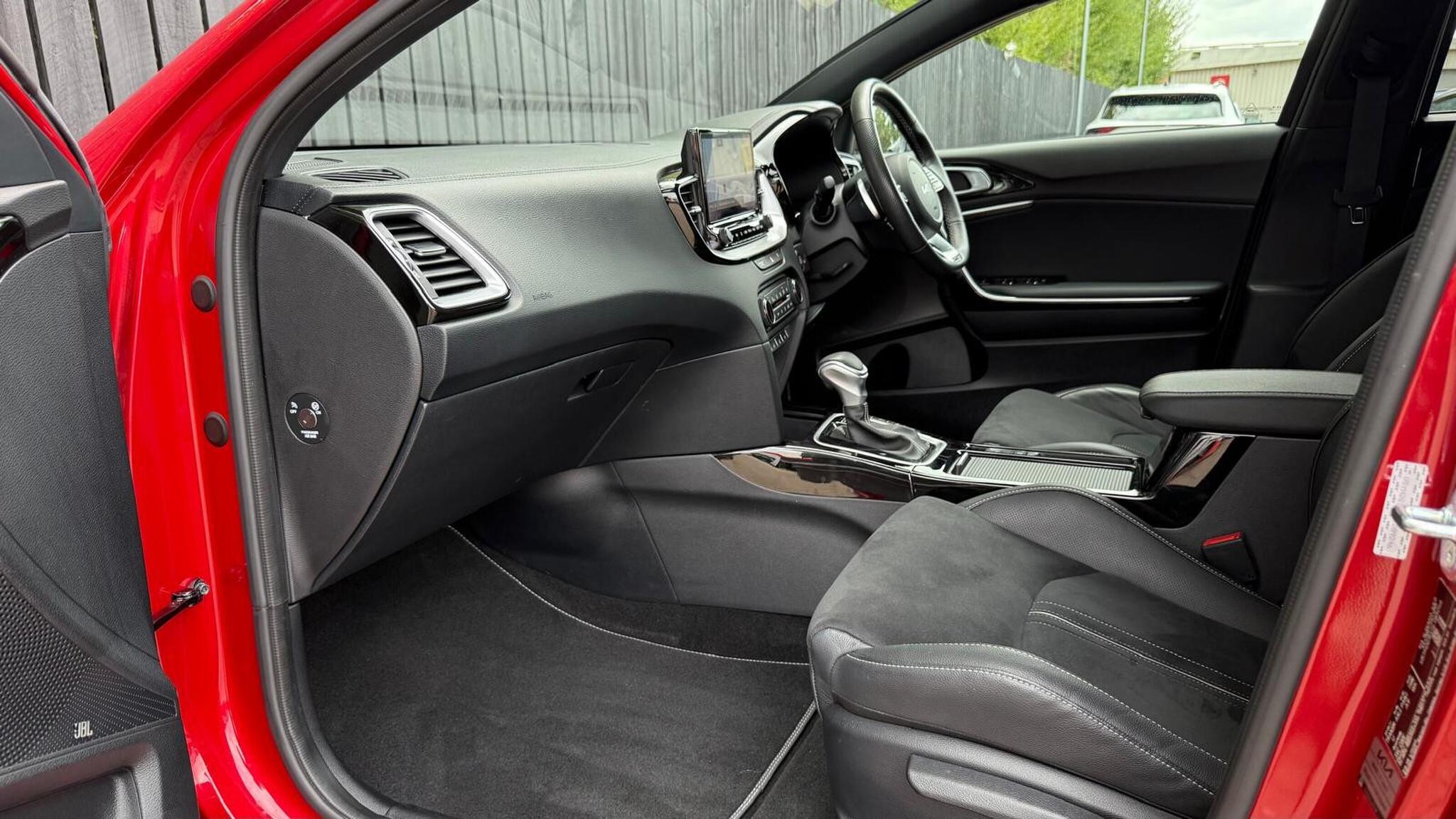 Kia Proceed view 24