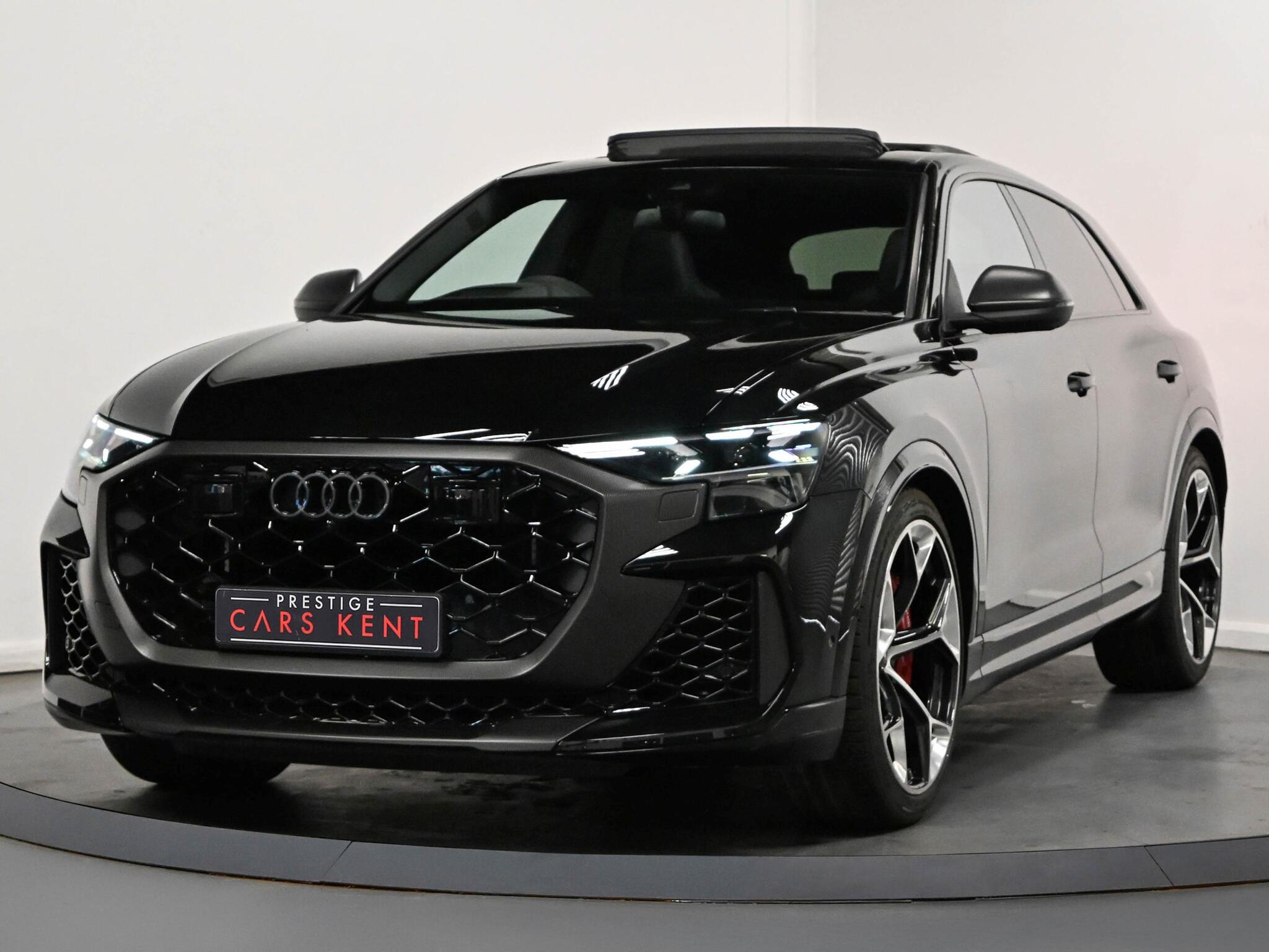 Audi RSQ8 view 6