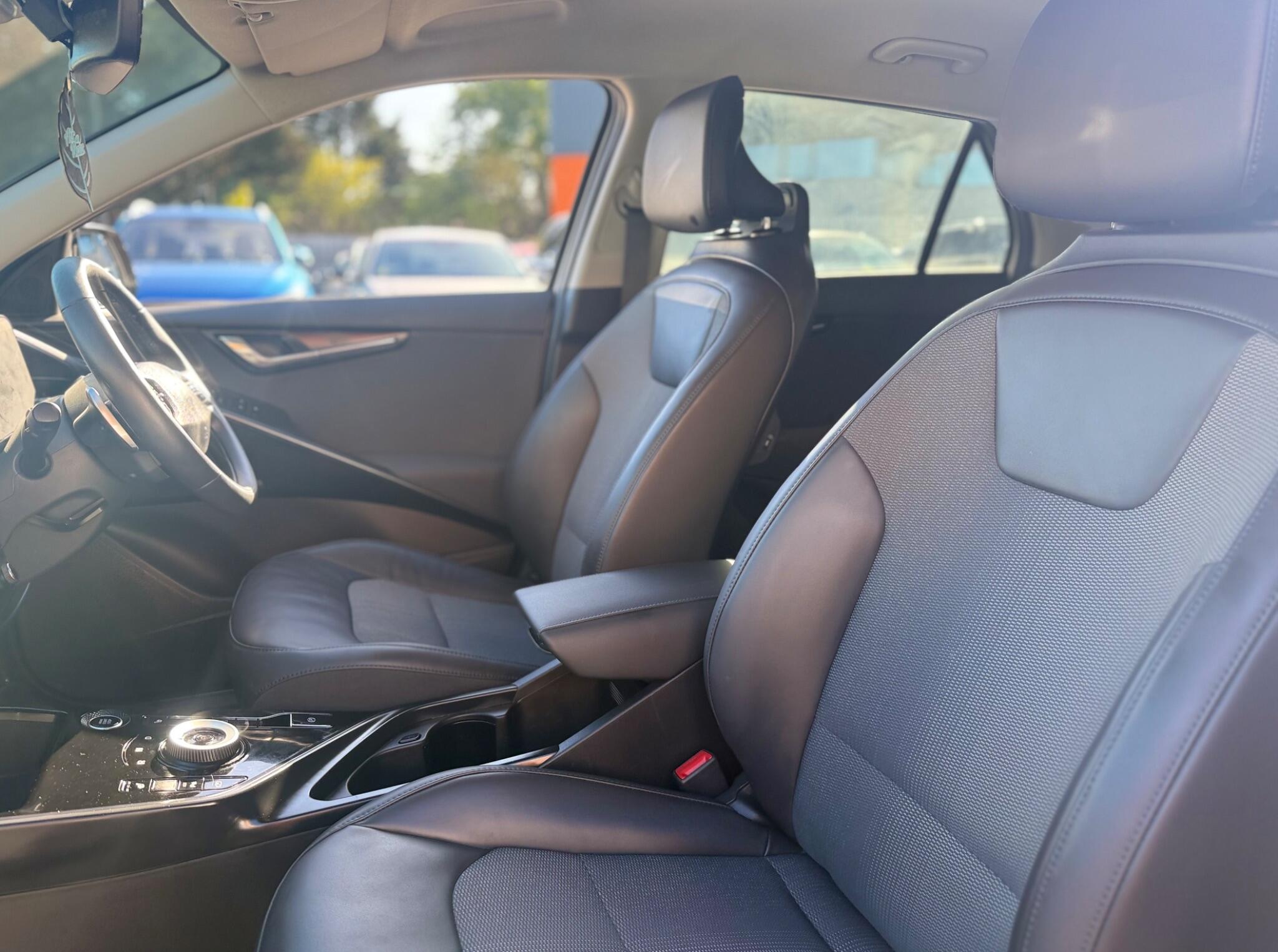 Kia Niro view 27