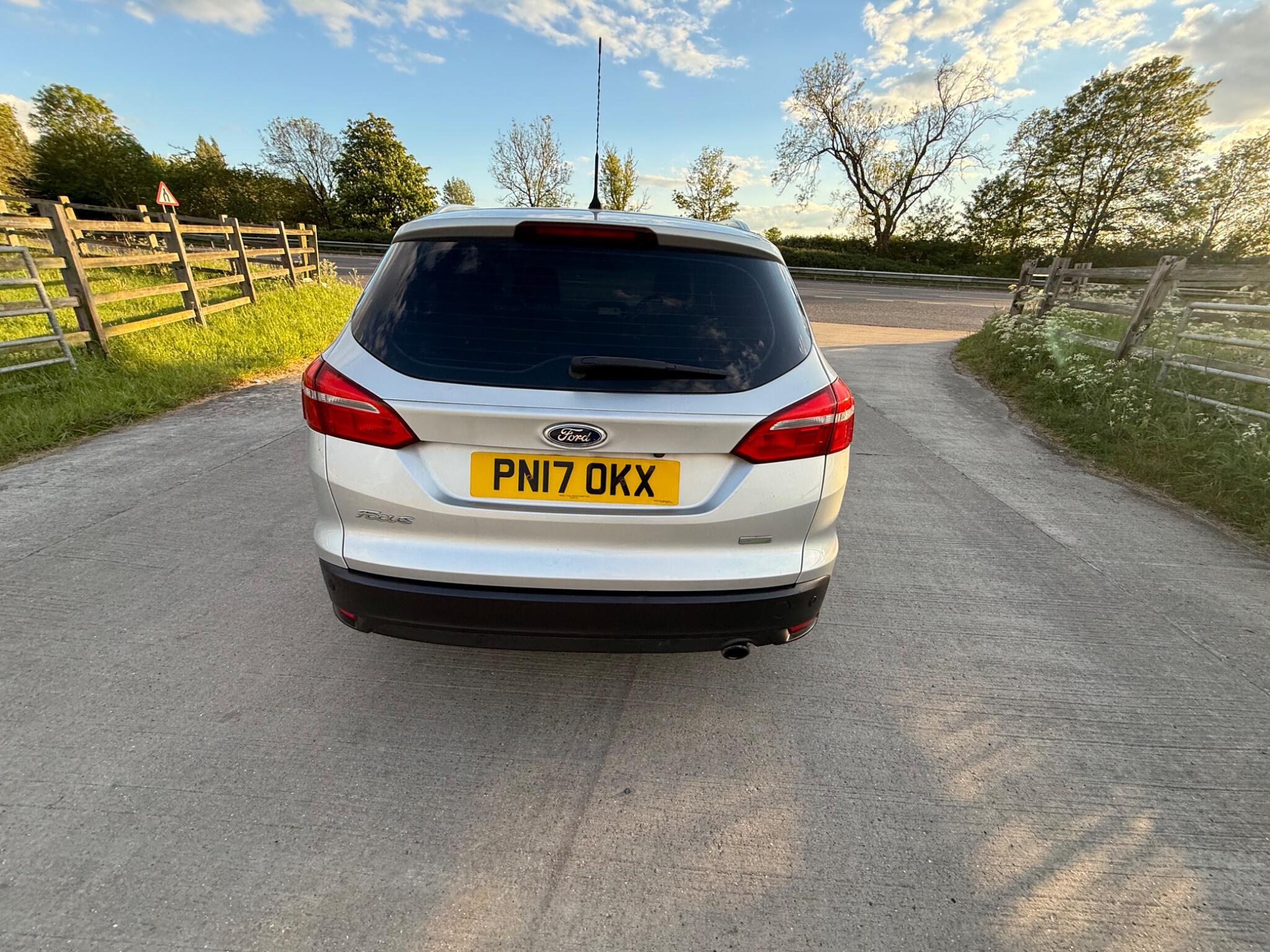 Ford Focus 1.5T EcoBoost Titanium X Euro 6 (s/s) 5dr — photo 23 of 126