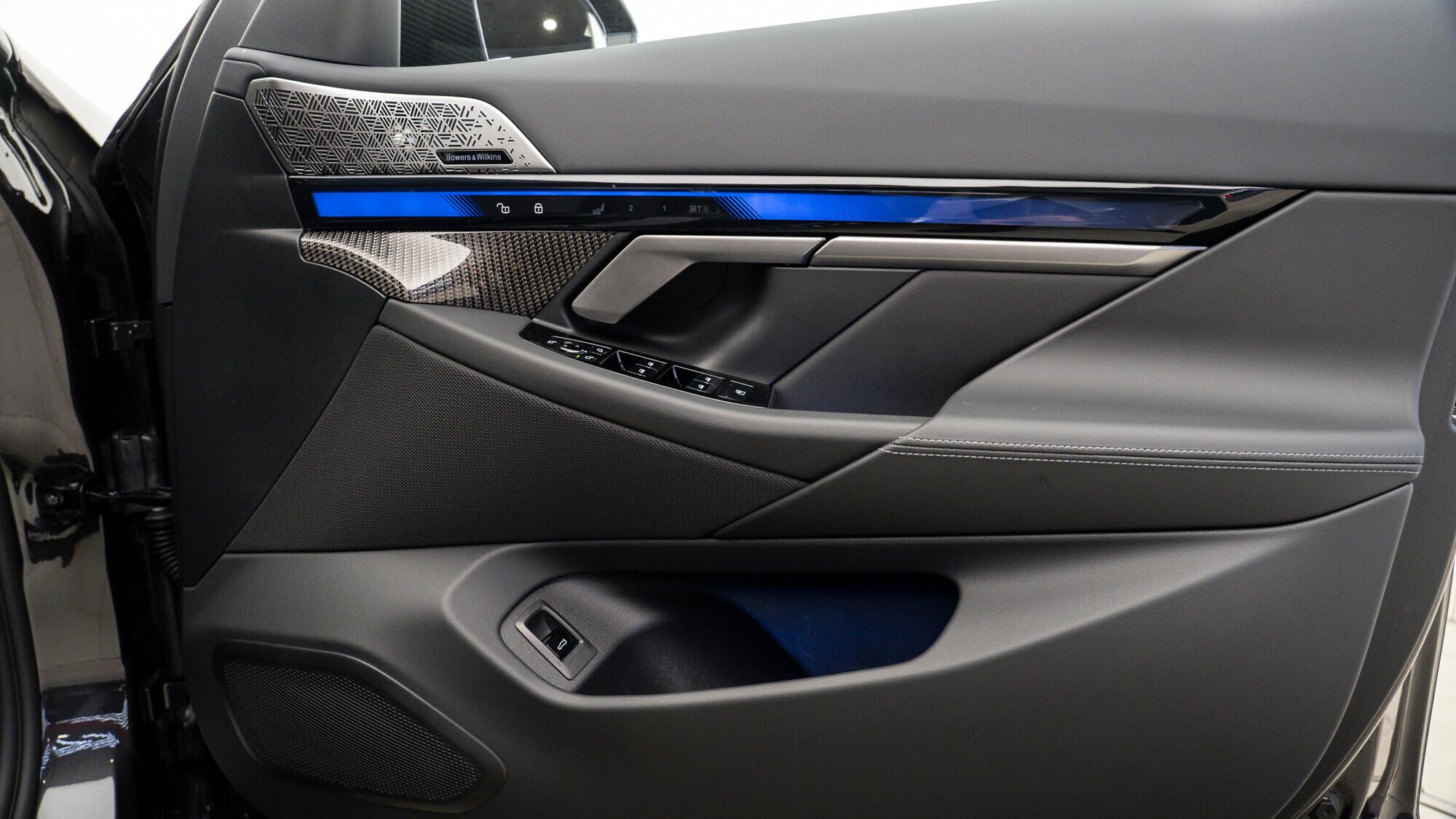 BMW M5 view 36
