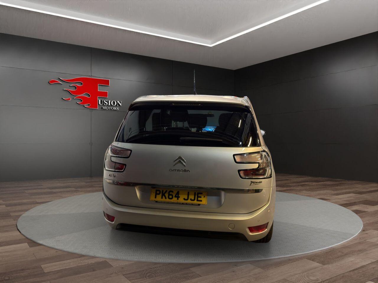 Citroen Grand C4 Picasso view 5