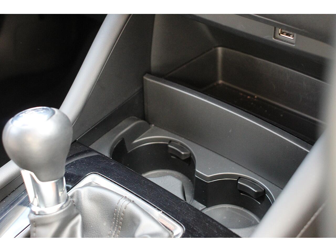 Mazda Mazda3 view 25
