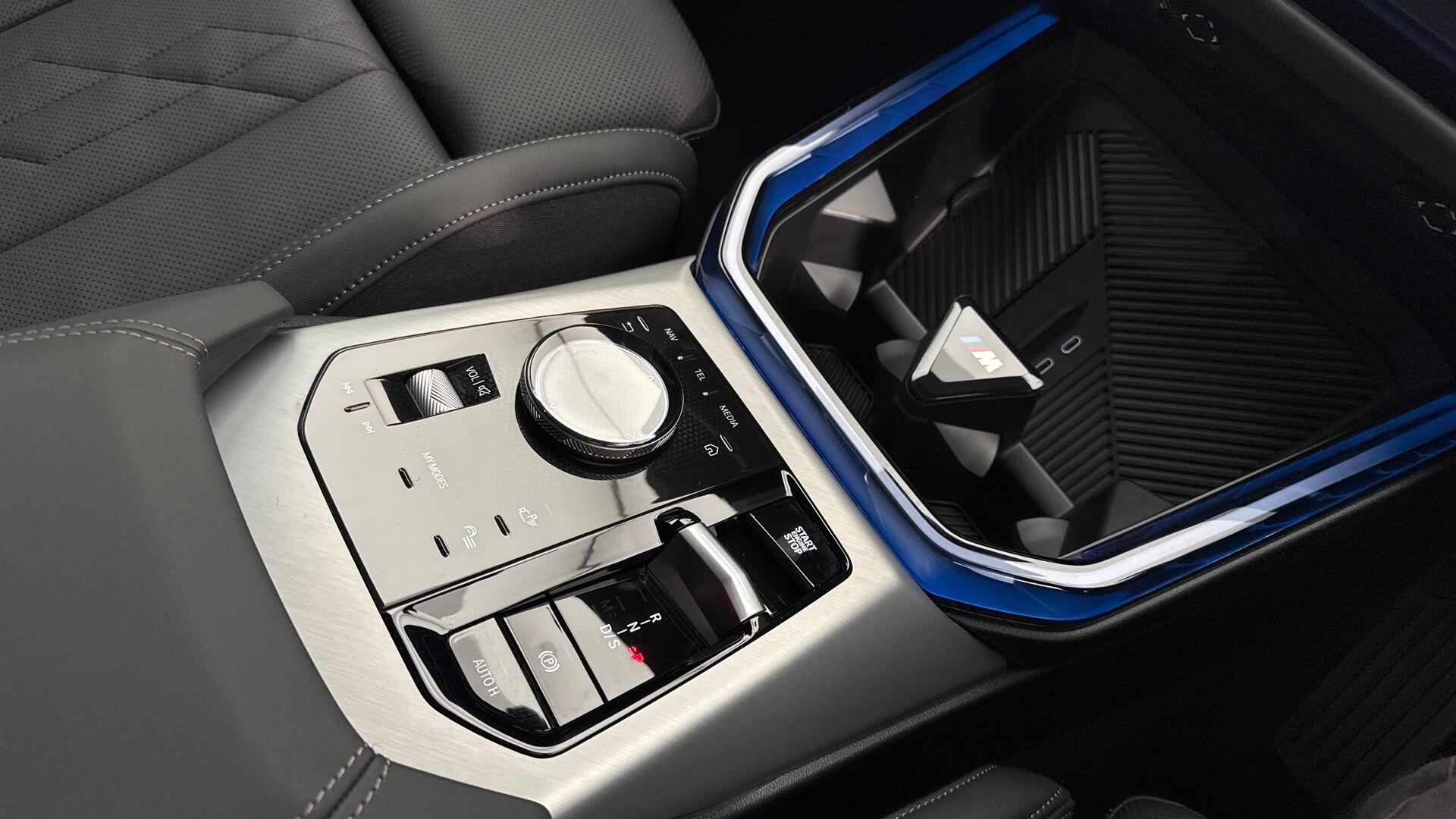 BMW X3 view 10