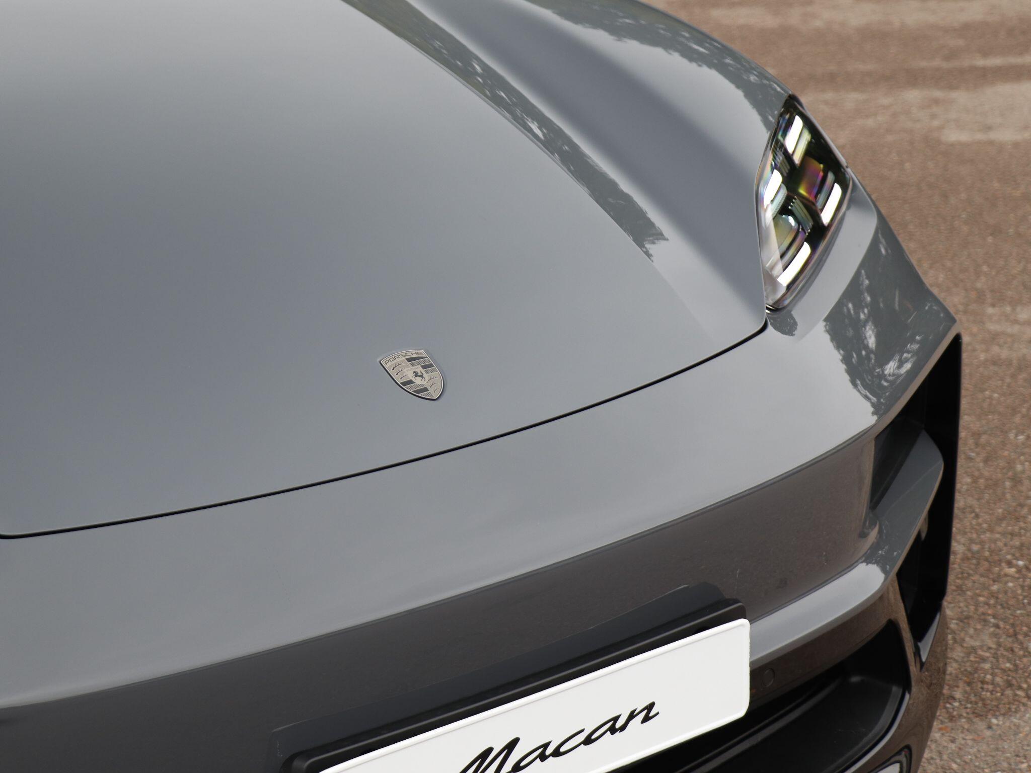 Porsche Macan view 33