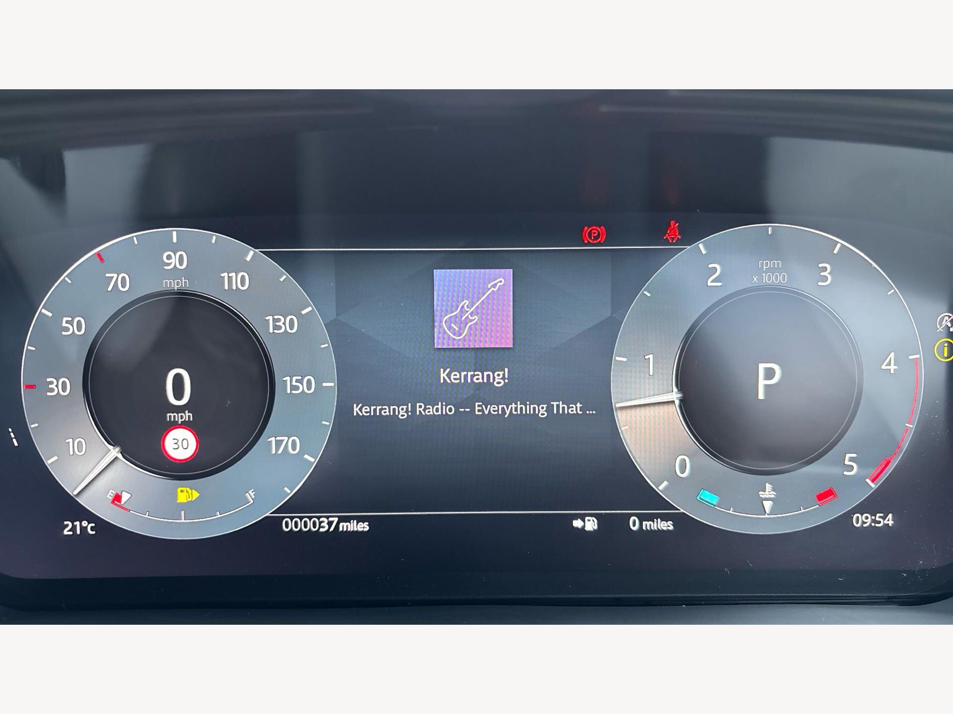 Land Rover Range Rover Velar view 19