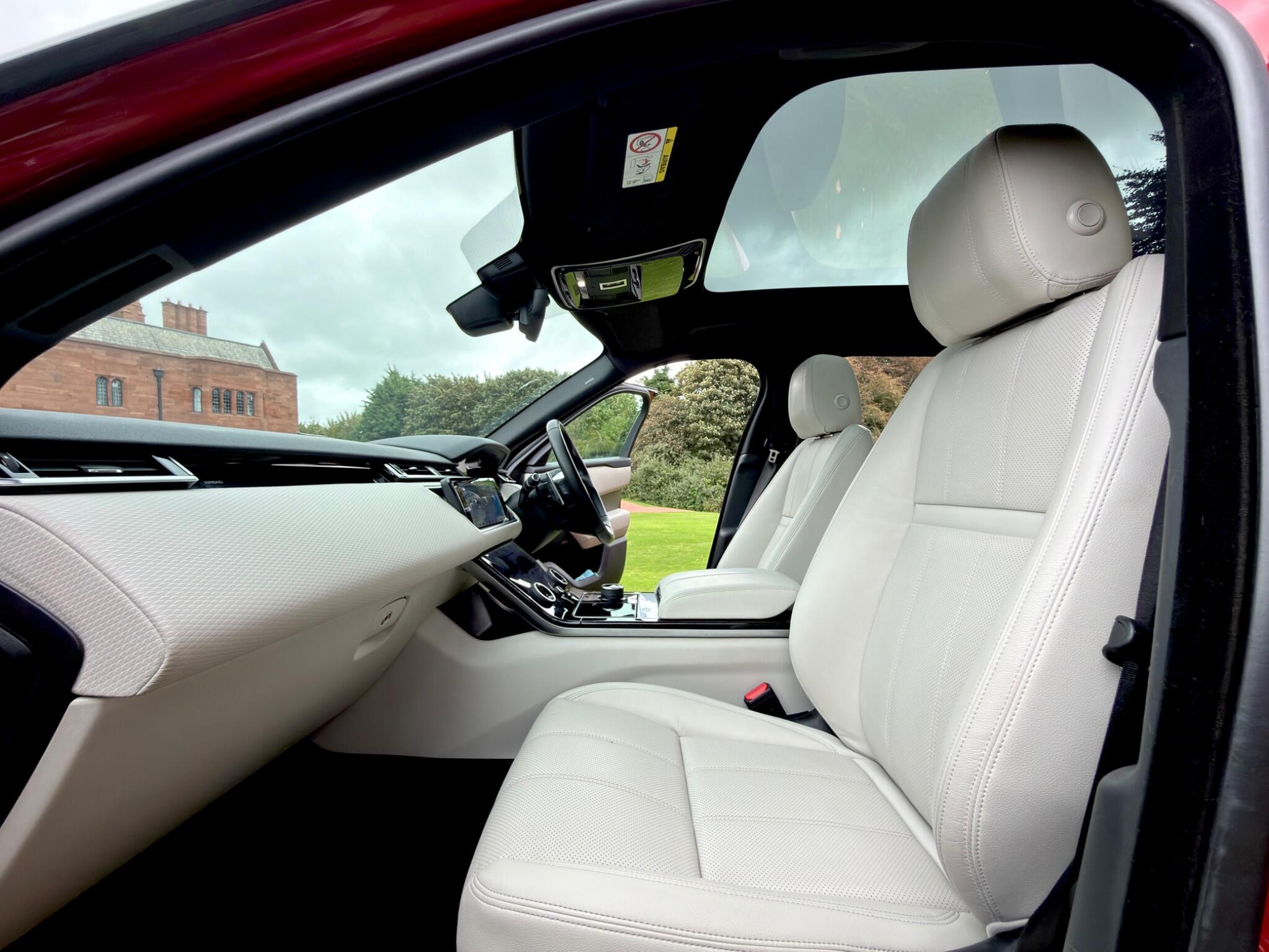 Land Rover Range Rover Velar view 11