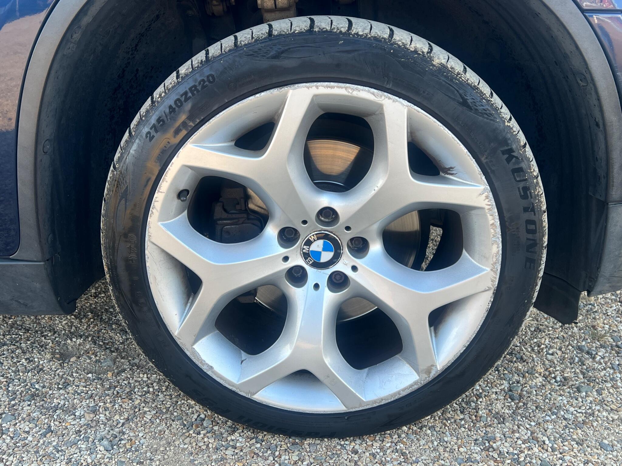 BMW X6 view 59