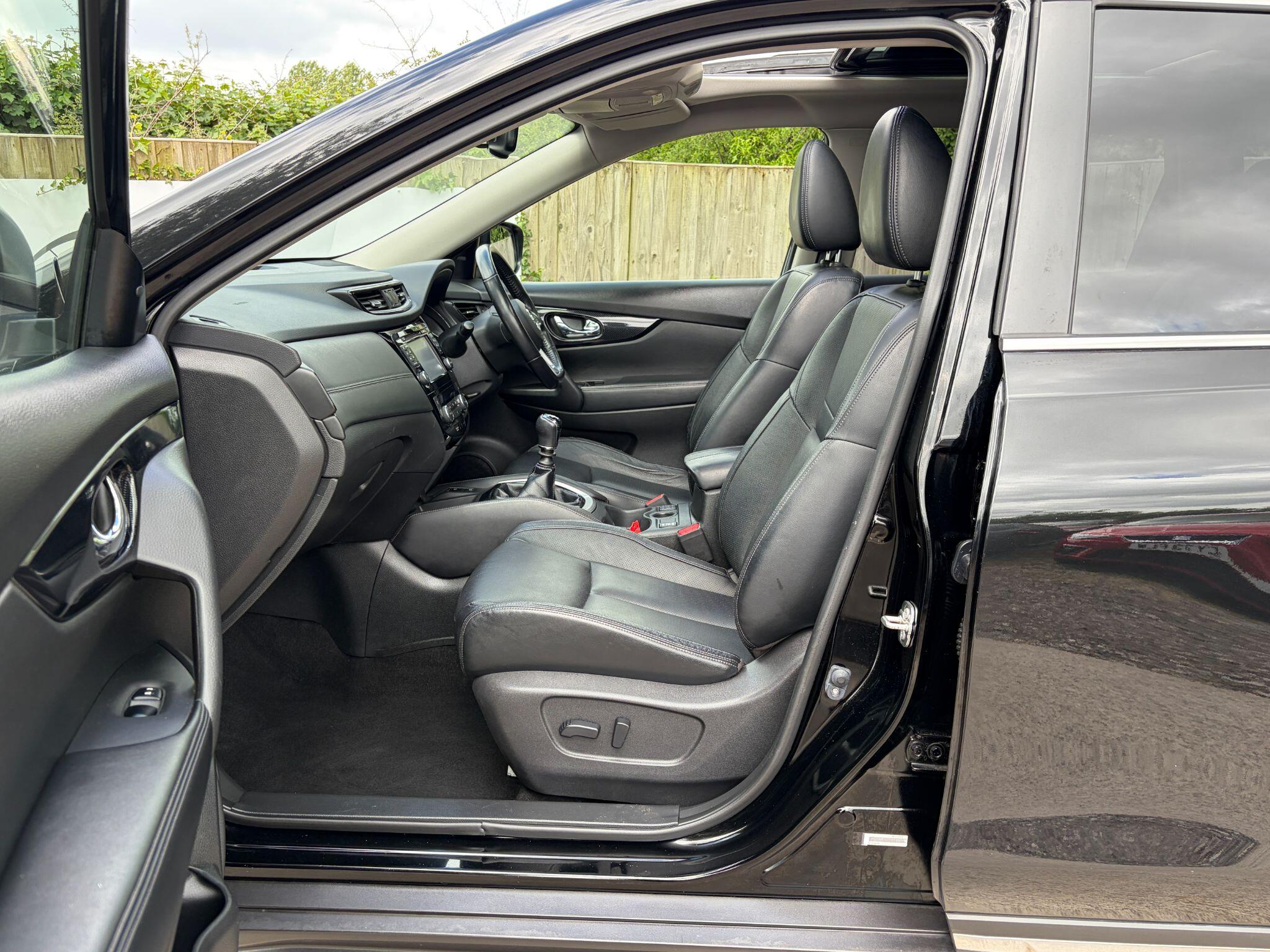 Nissan X-Trail view 12