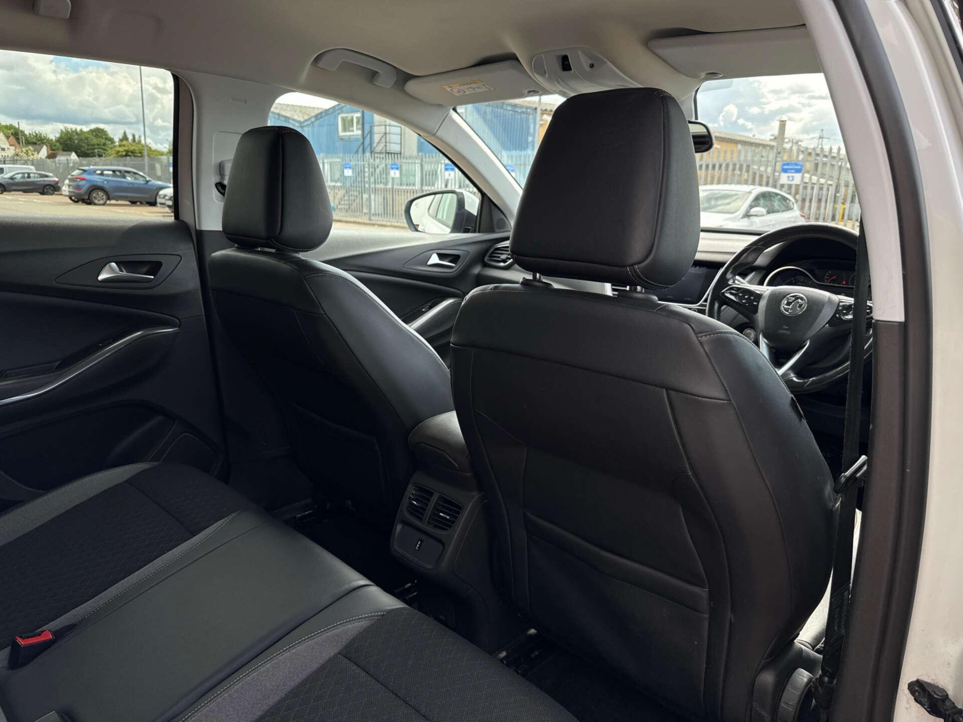 Vauxhall Grandland X view 25