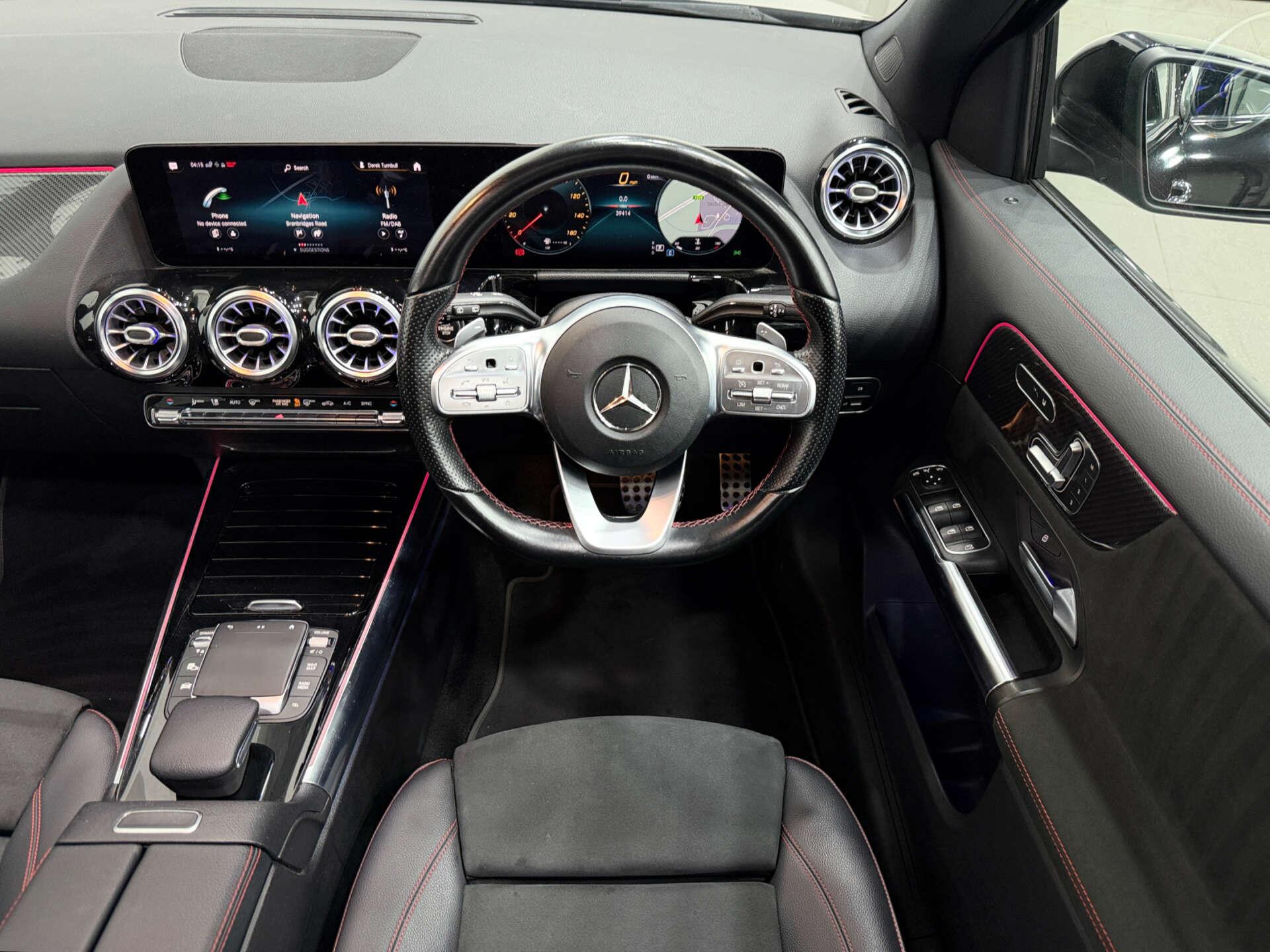 Mercedes-Benz Gla view 19