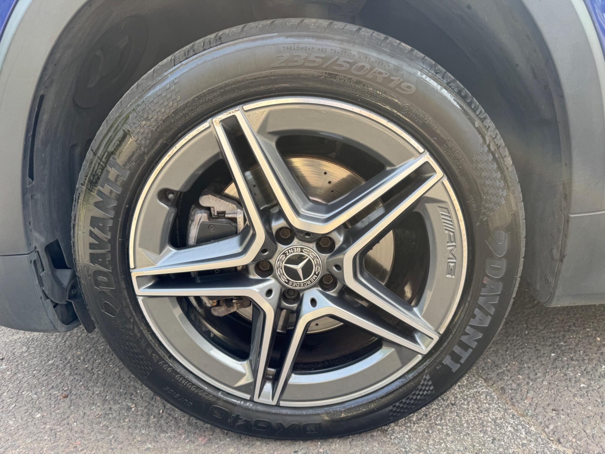 Mercedes-Benz GLB view 52
