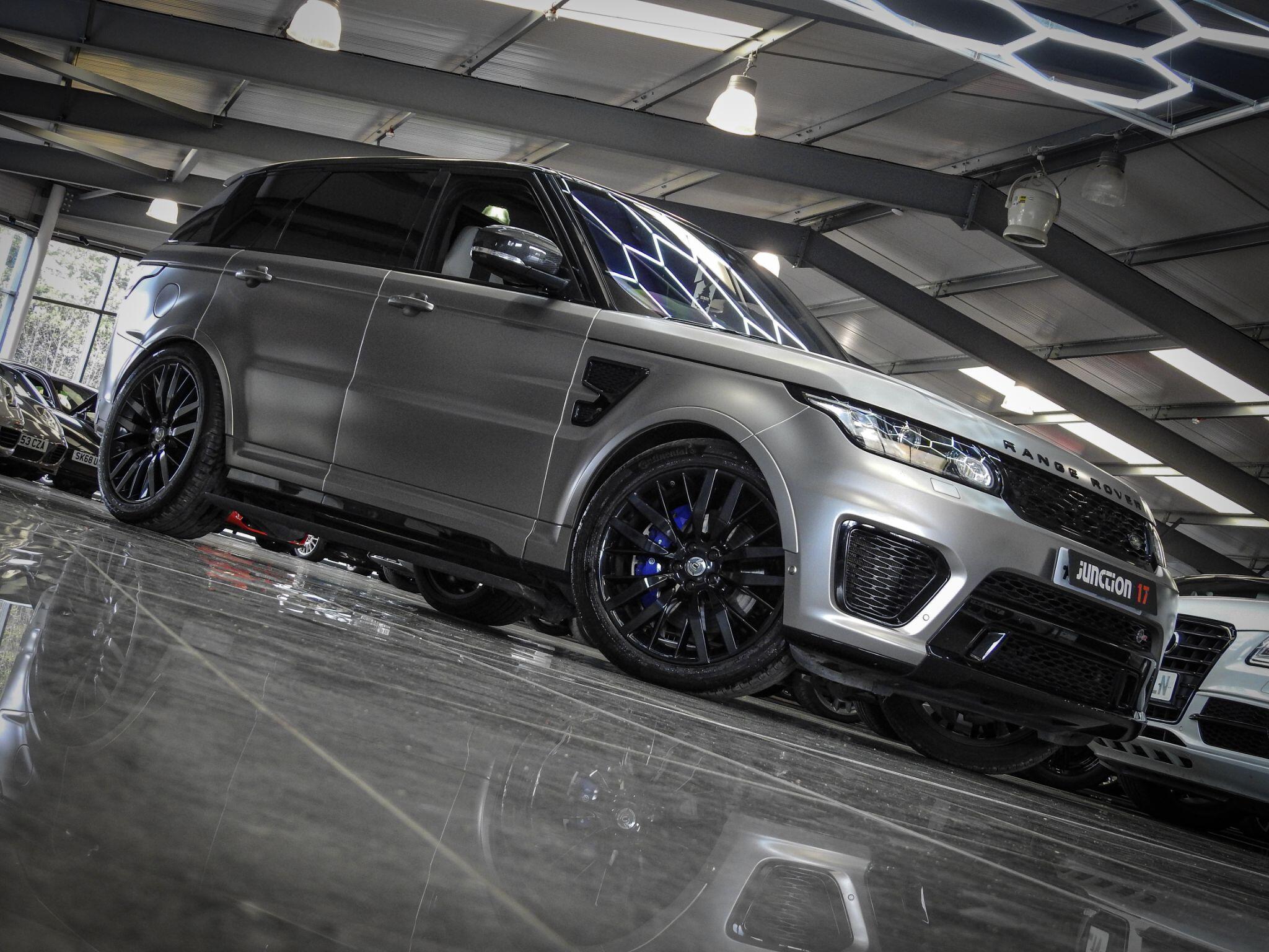 Land Rover Range Rover Sport view 2