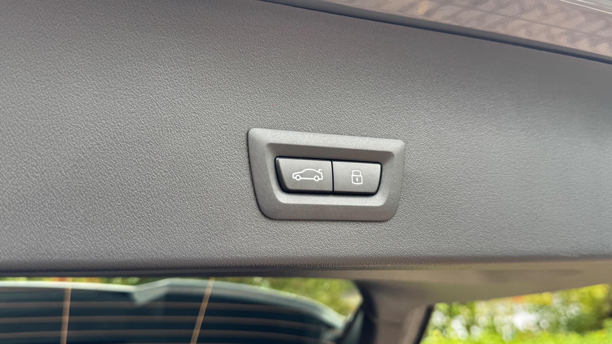 BMW X3 view 21