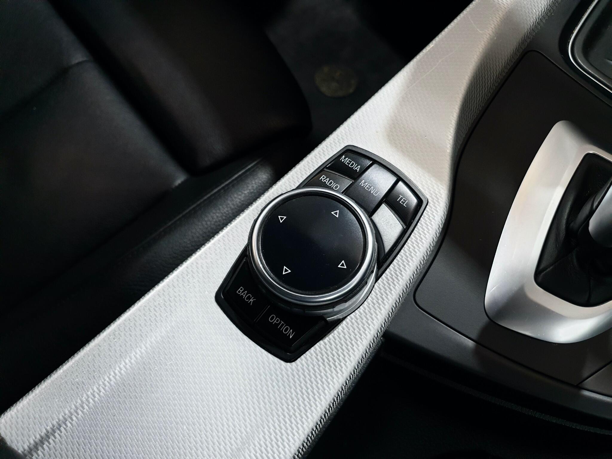 BMW 3 Series view 59