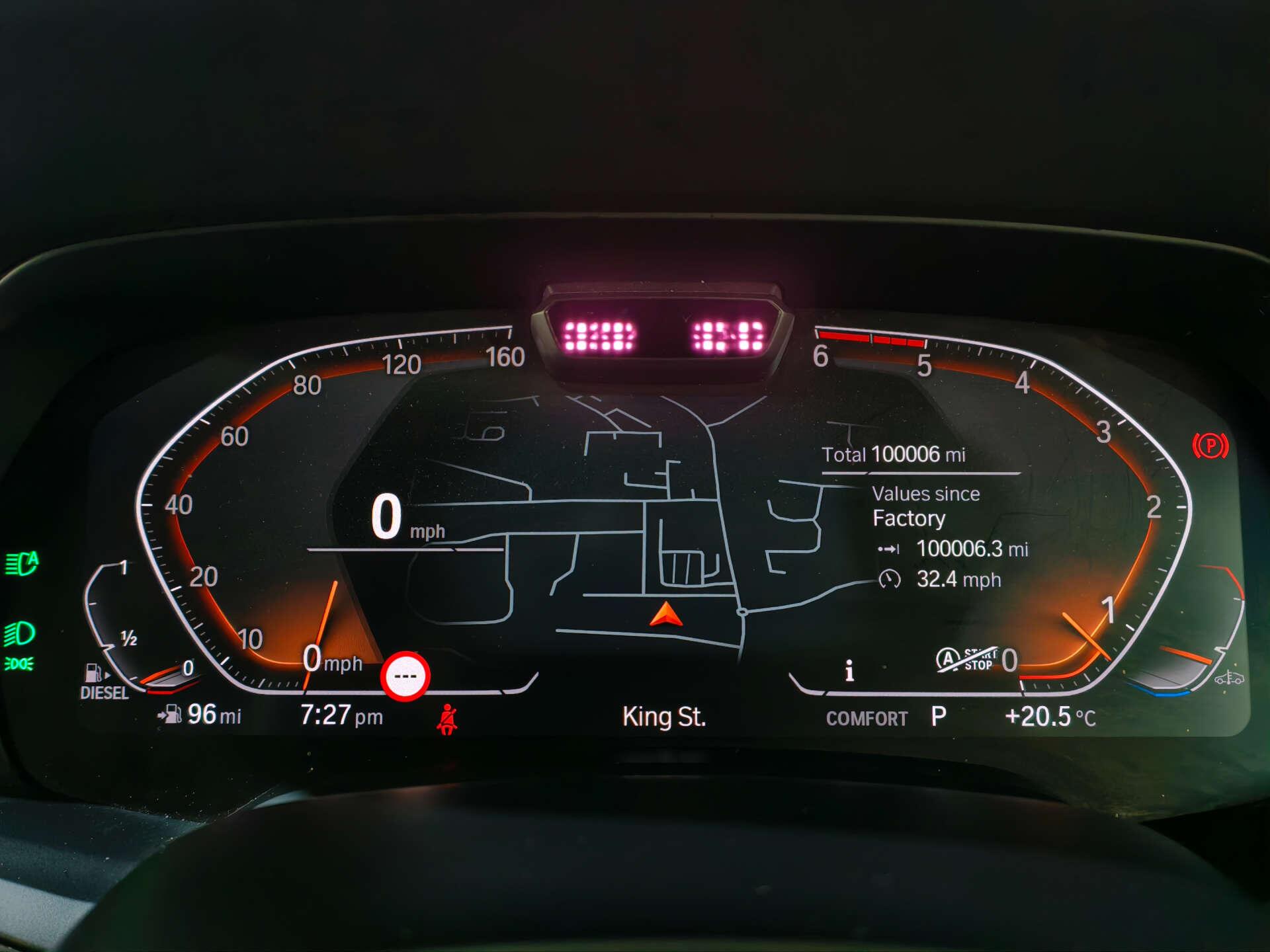 BMW X7 view 32