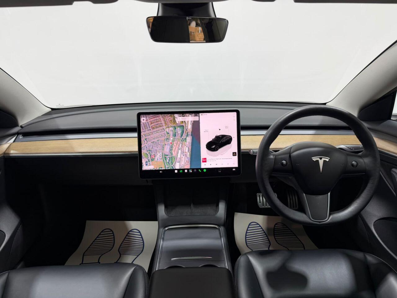 Tesla Model 3 view 4