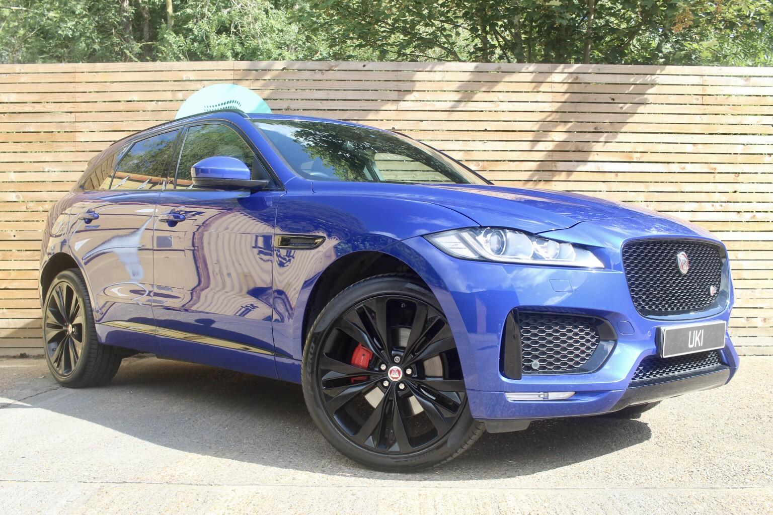 Jaguar F-Pace view 4